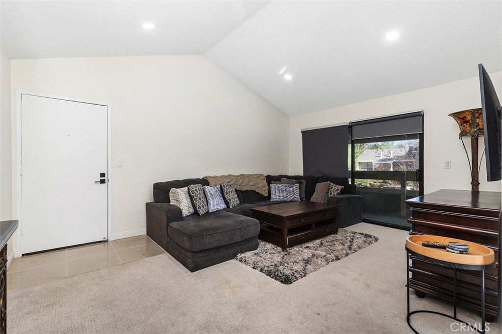 212 Springview