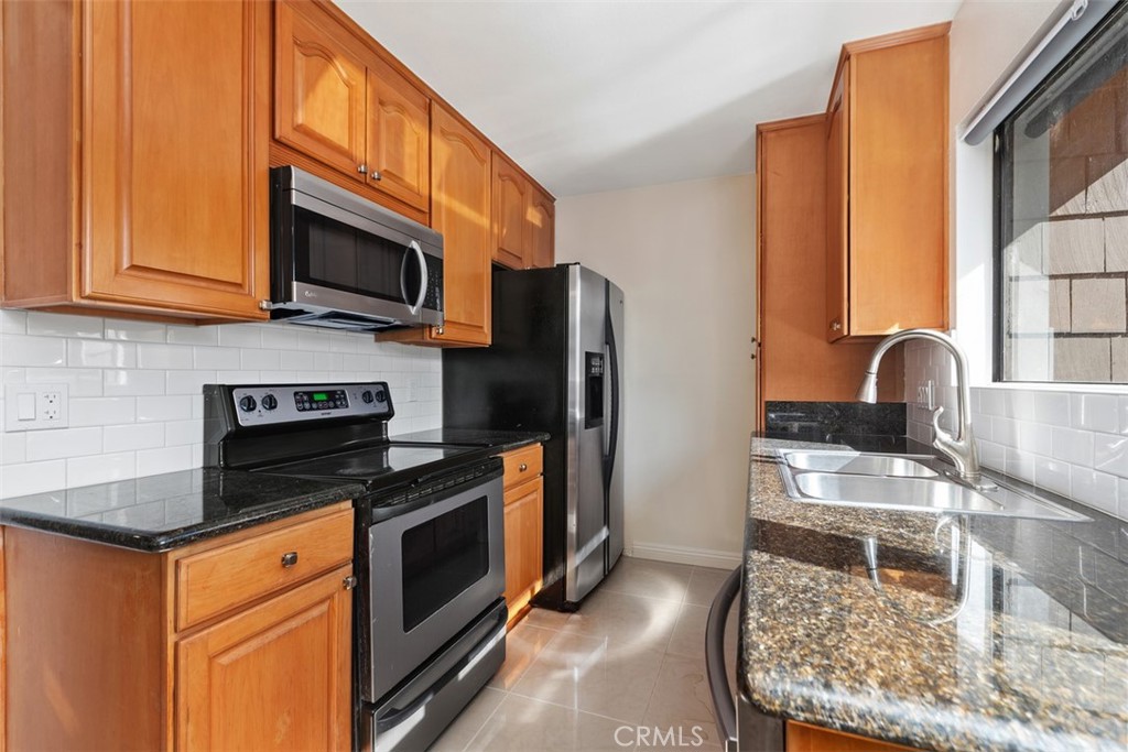 212 Springview