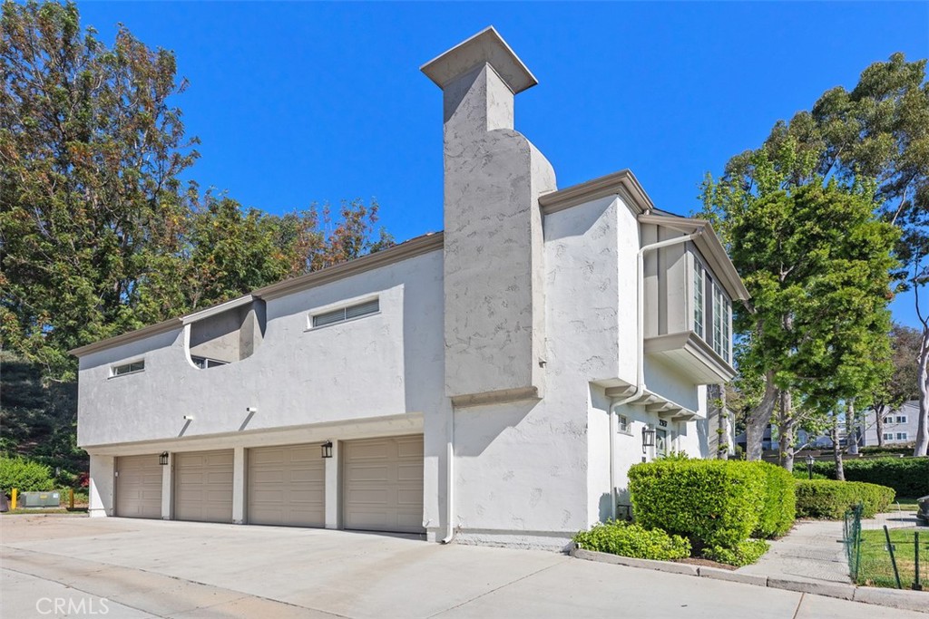 23635 Kingdon Court