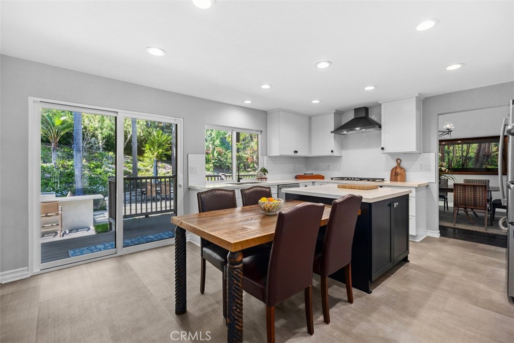 27215 Stagewood Court