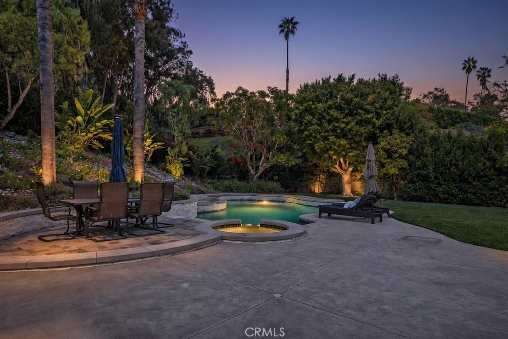 27215 Stagewood Court