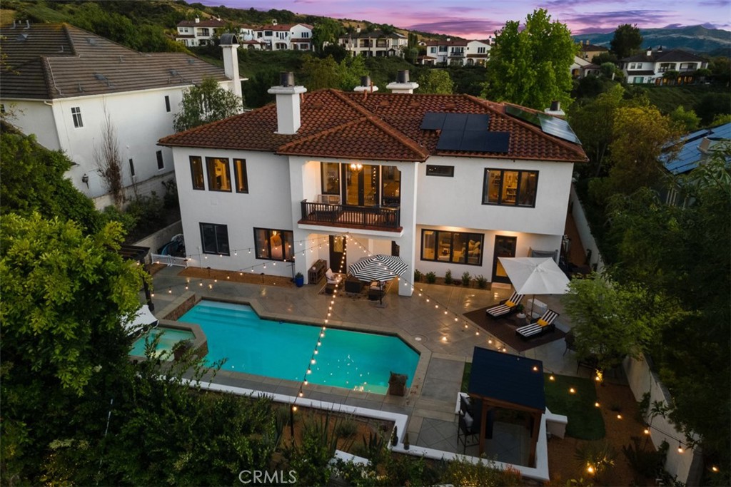 24 Hawthorne Lane