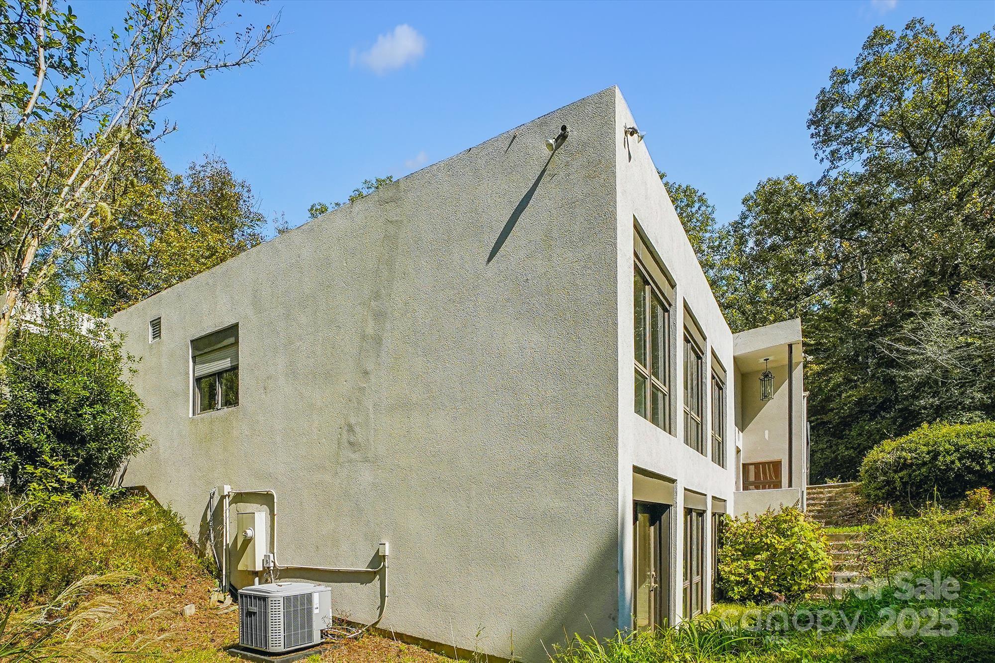 9224 Maggie Robinson Road