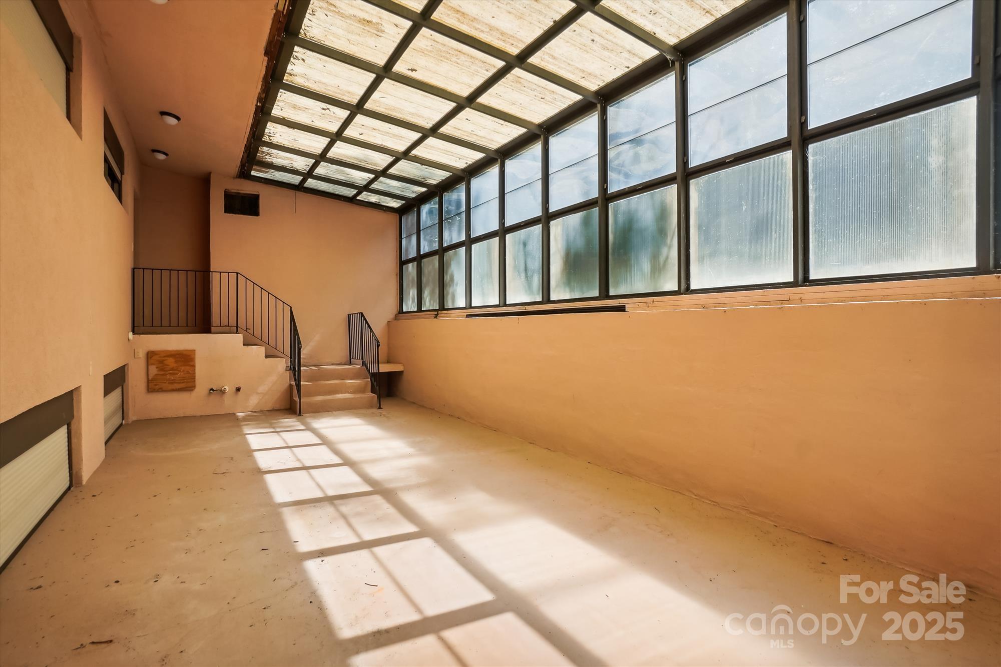 9224 Maggie Robinson Road