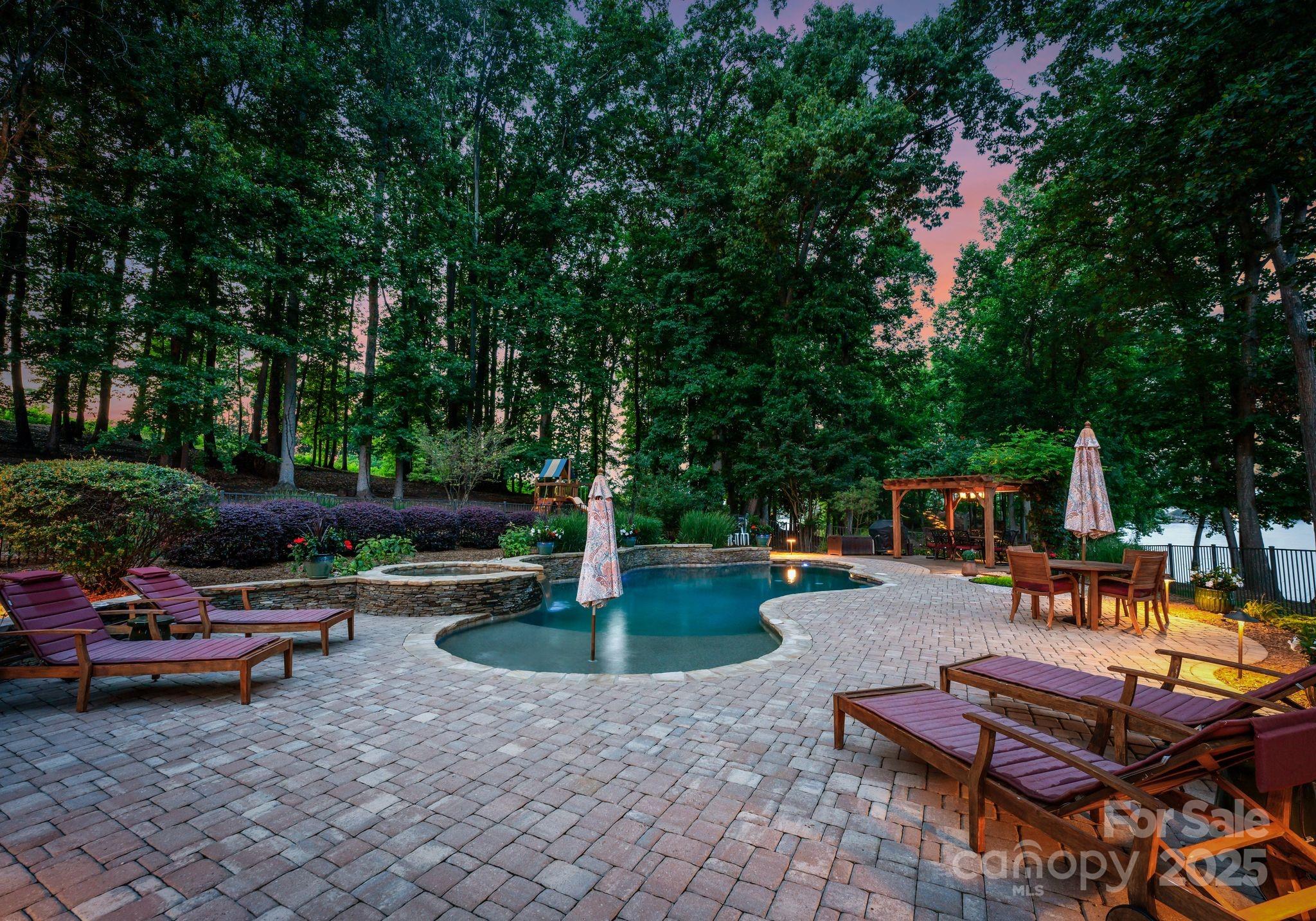 9184 Greenwood Road