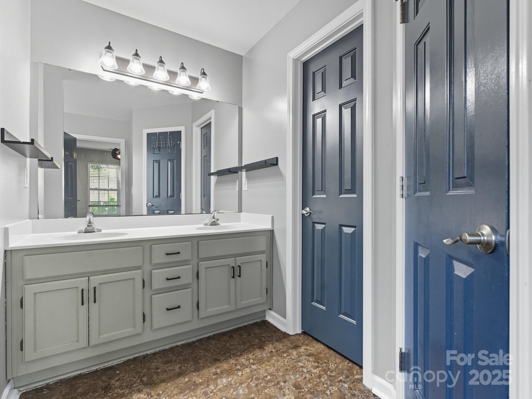 7321 Mapleridge Drive