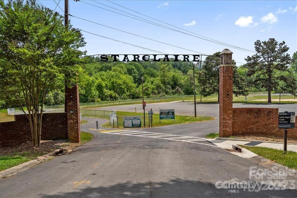 7321 Mapleridge Drive