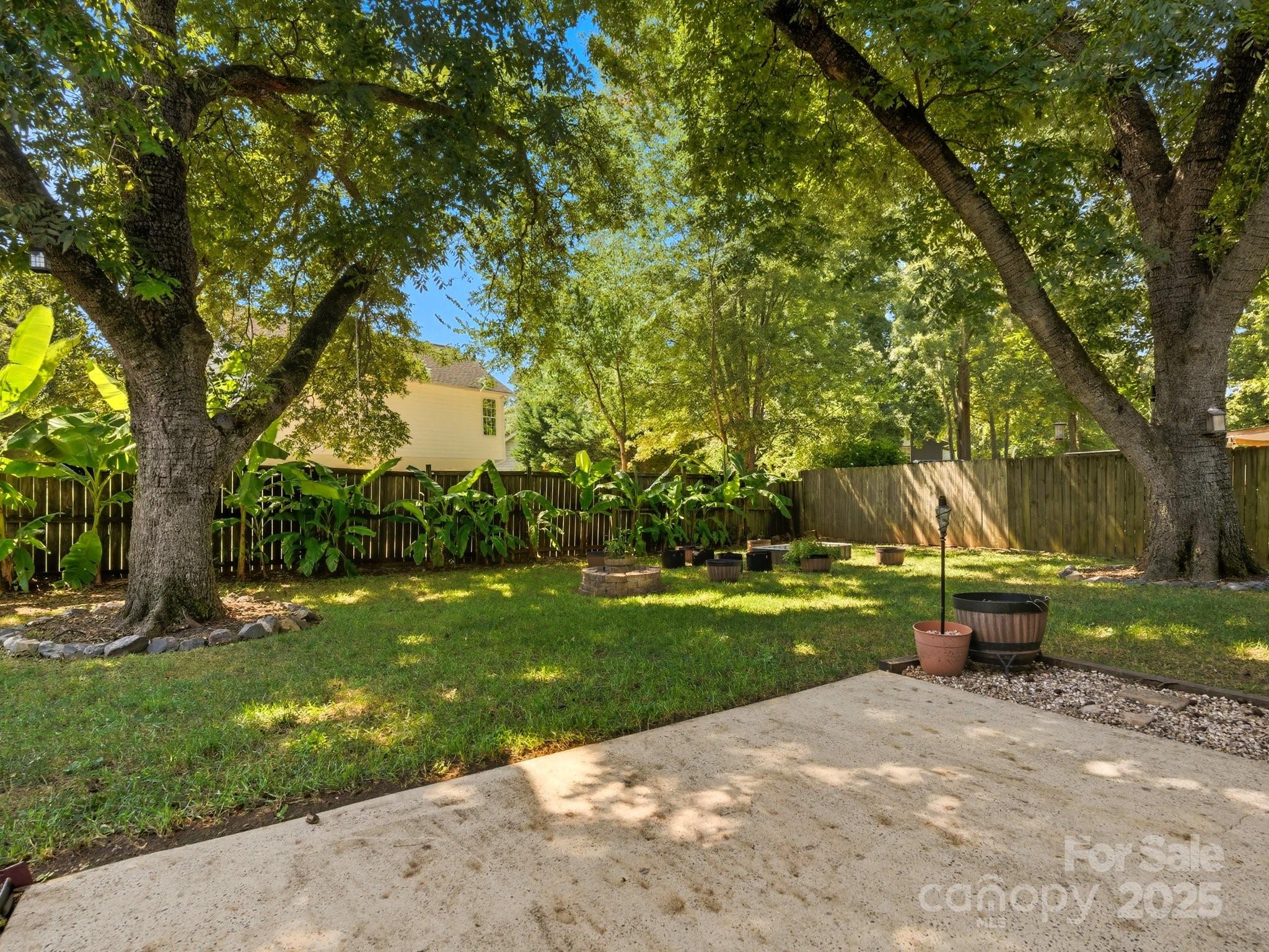 7321 Mapleridge Drive