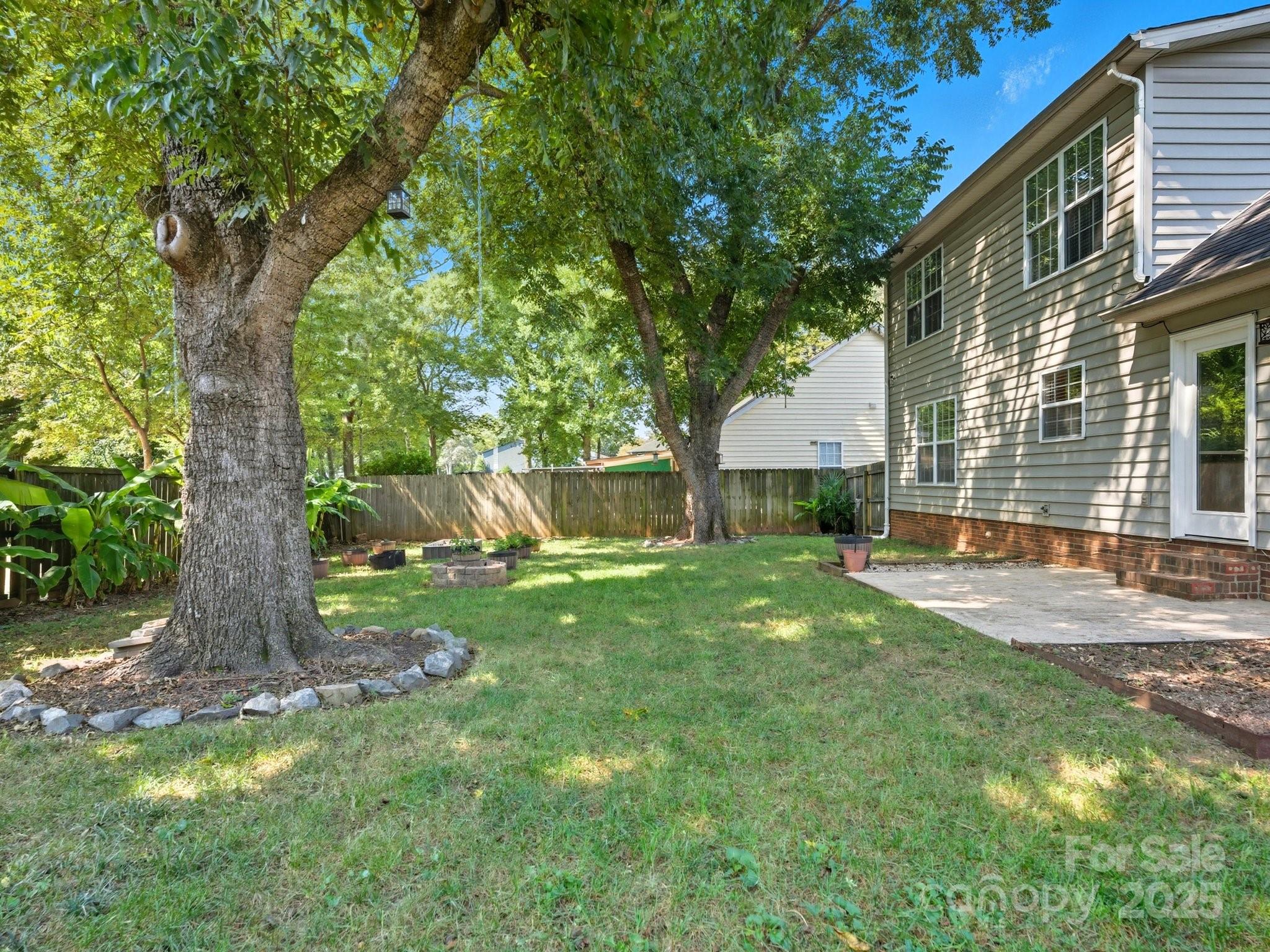 7321 Mapleridge Drive