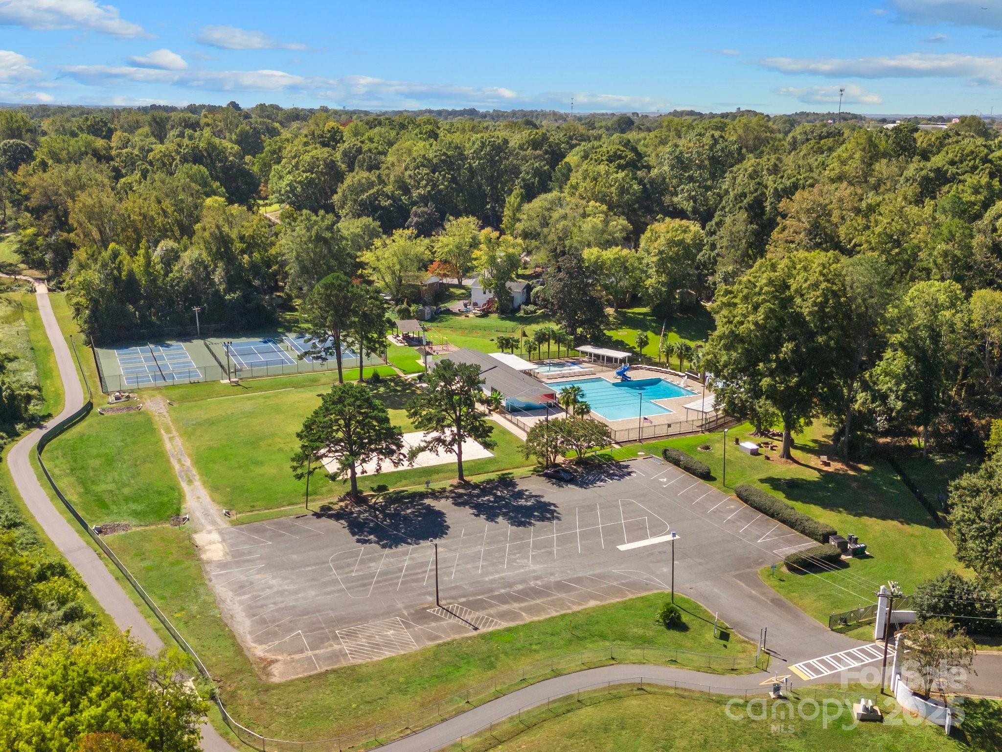 7321 Mapleridge Drive