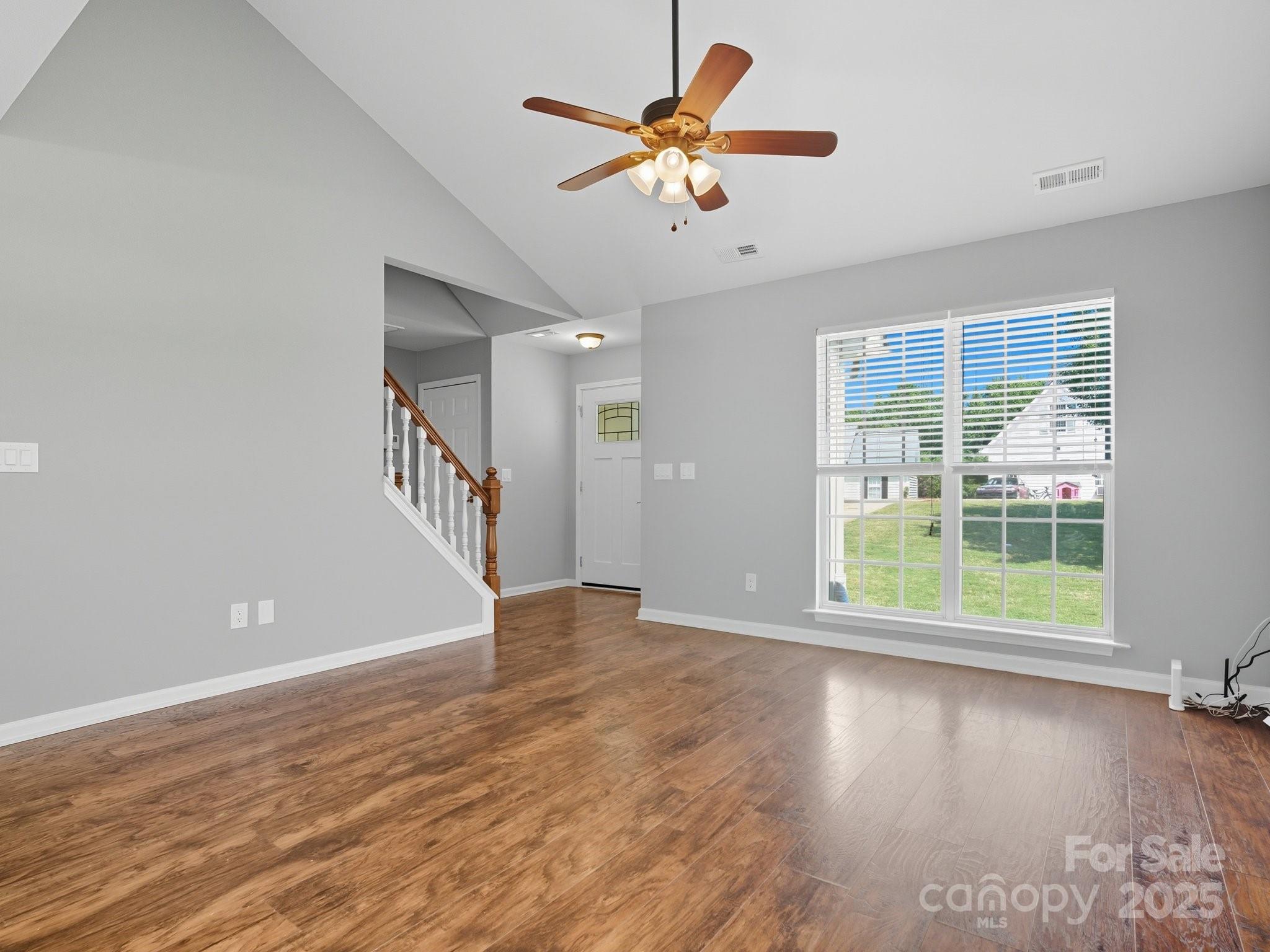 7321 Mapleridge Drive