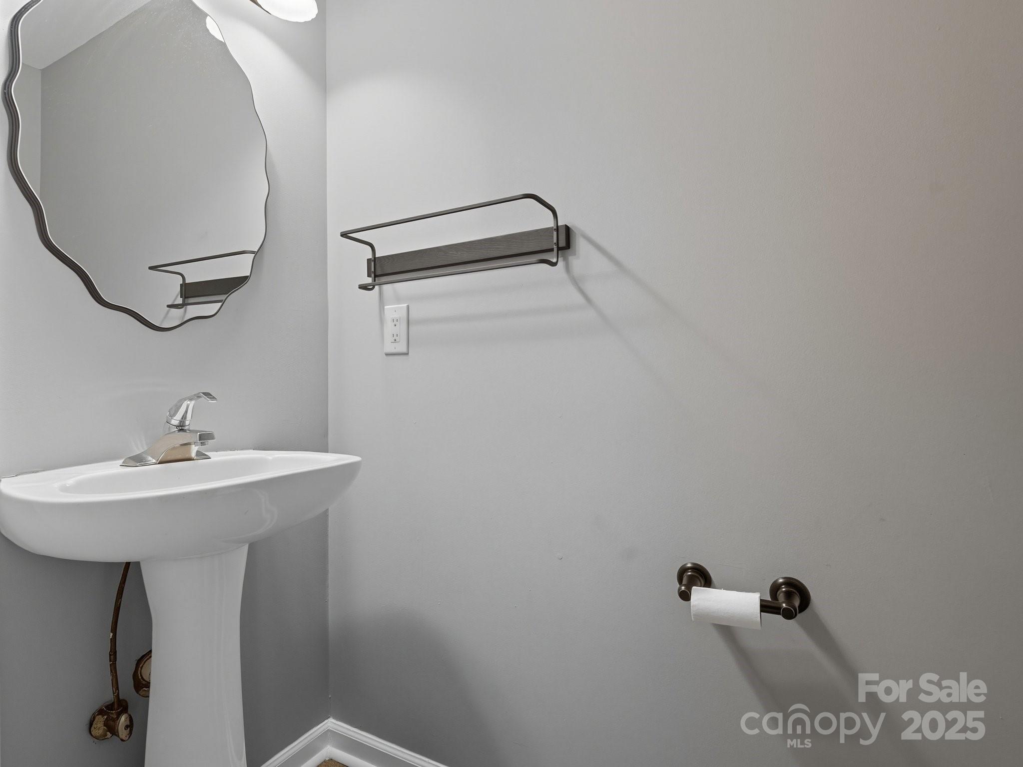 7321 Mapleridge Drive