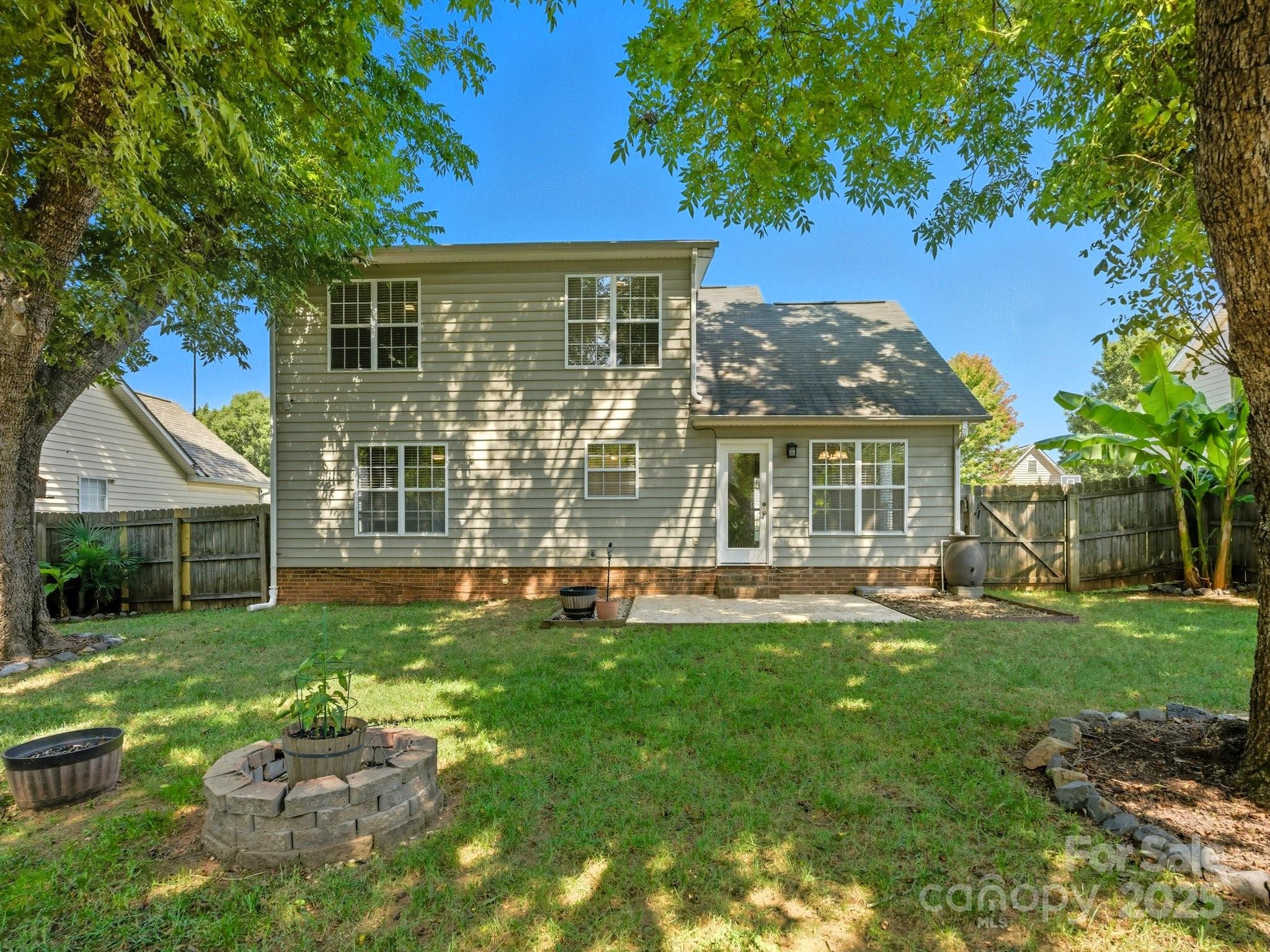 7321 Mapleridge Drive