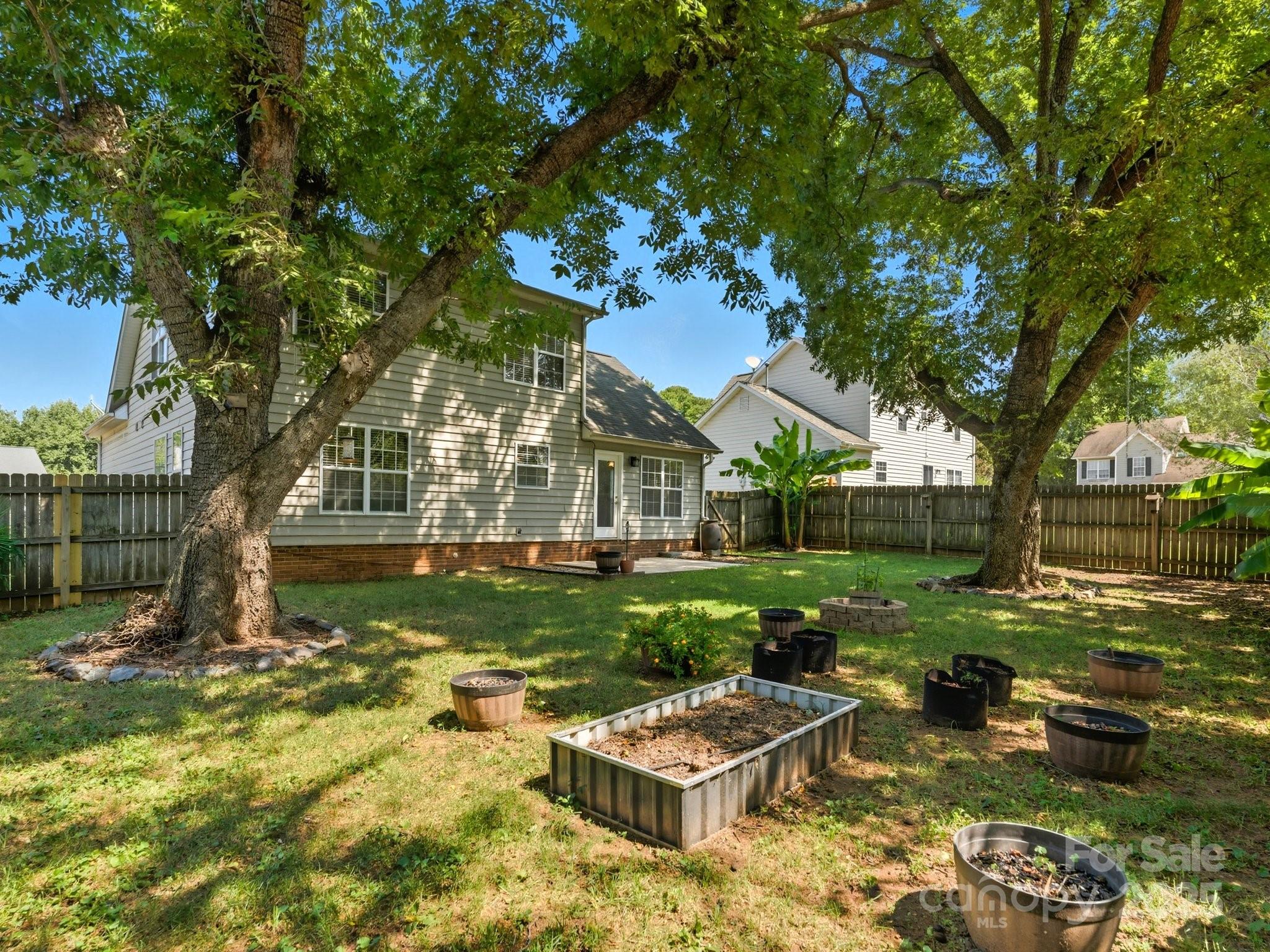 7321 Mapleridge Drive