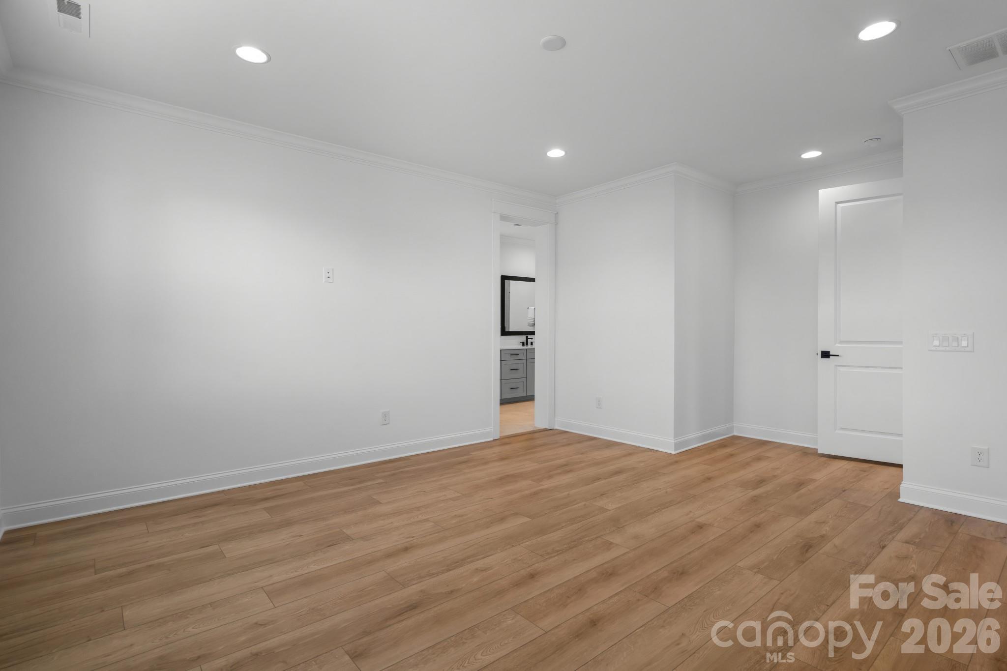 15005 Brownleigh Lane