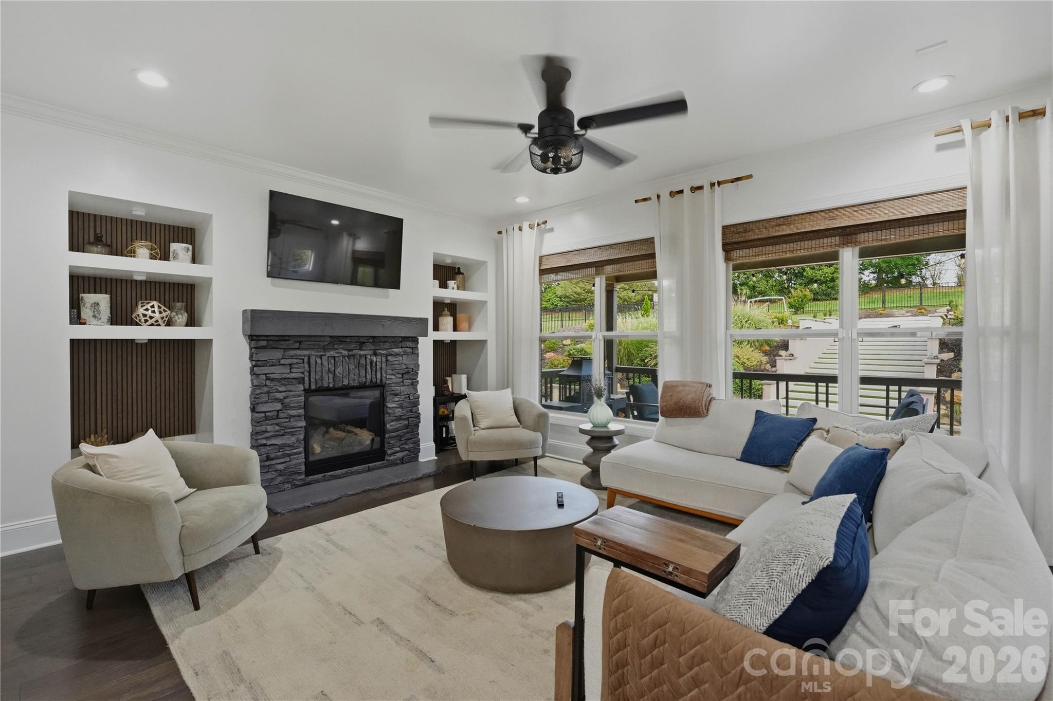 803 Five Leaf Lane
