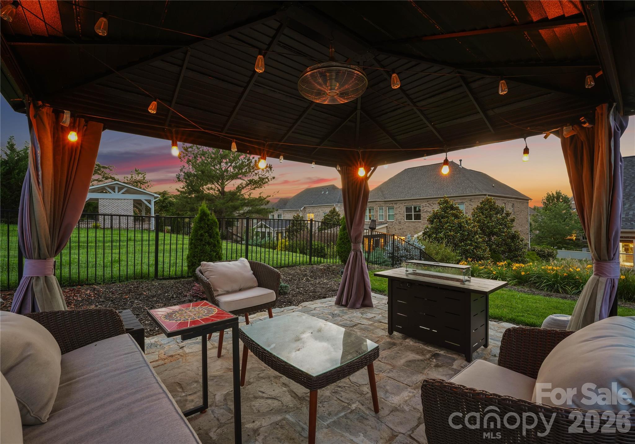 803 Five Leaf Lane