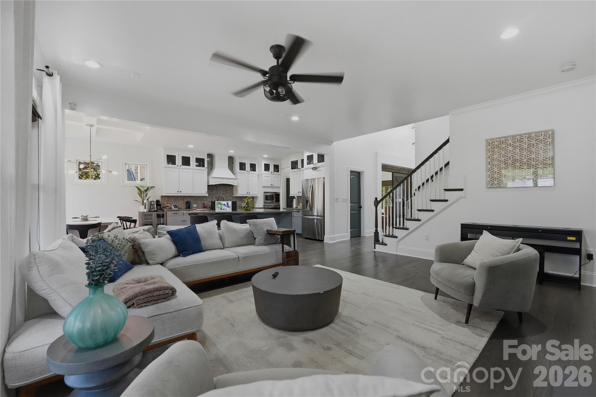 803 Five Leaf Lane