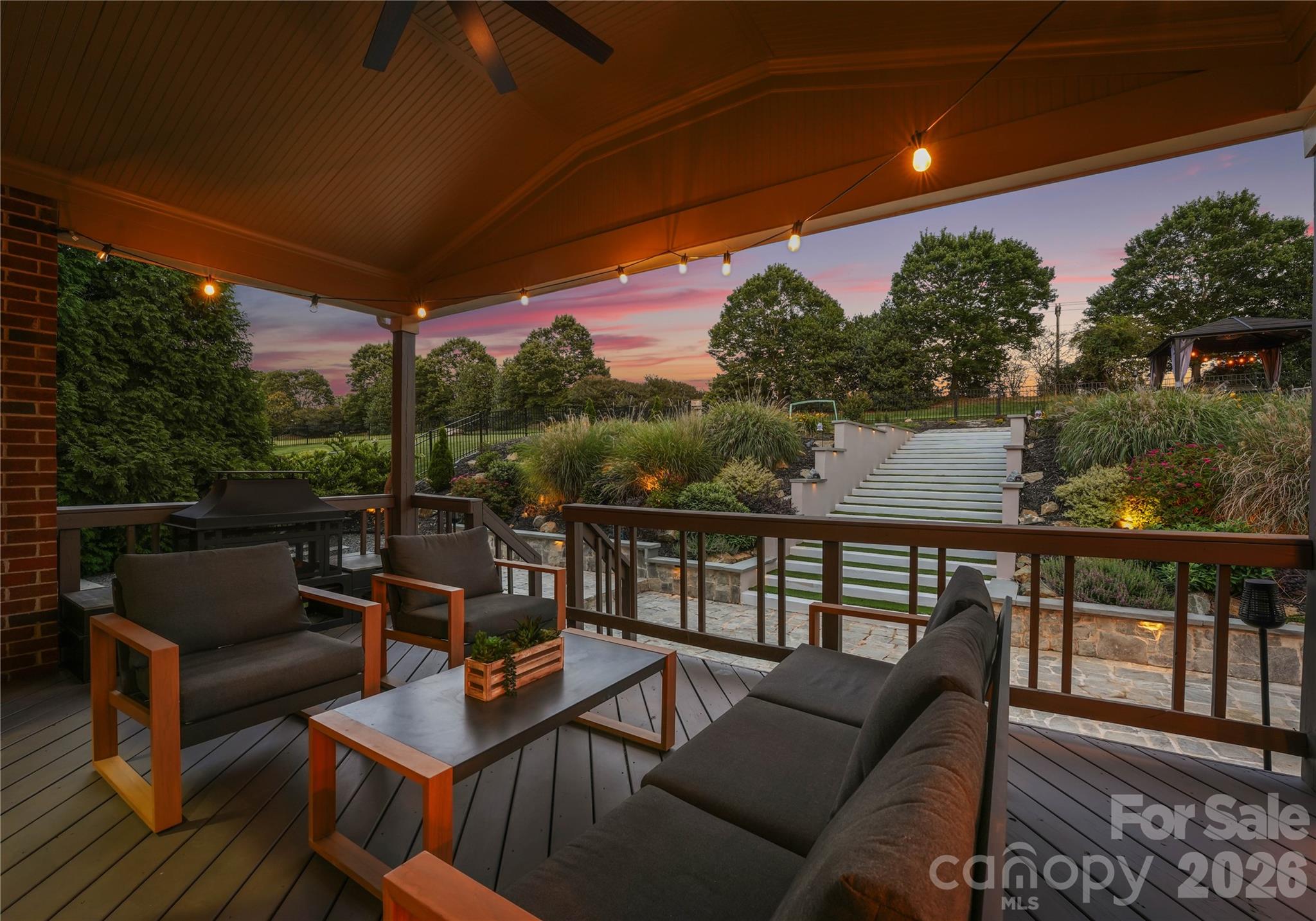 803 Five Leaf Lane
