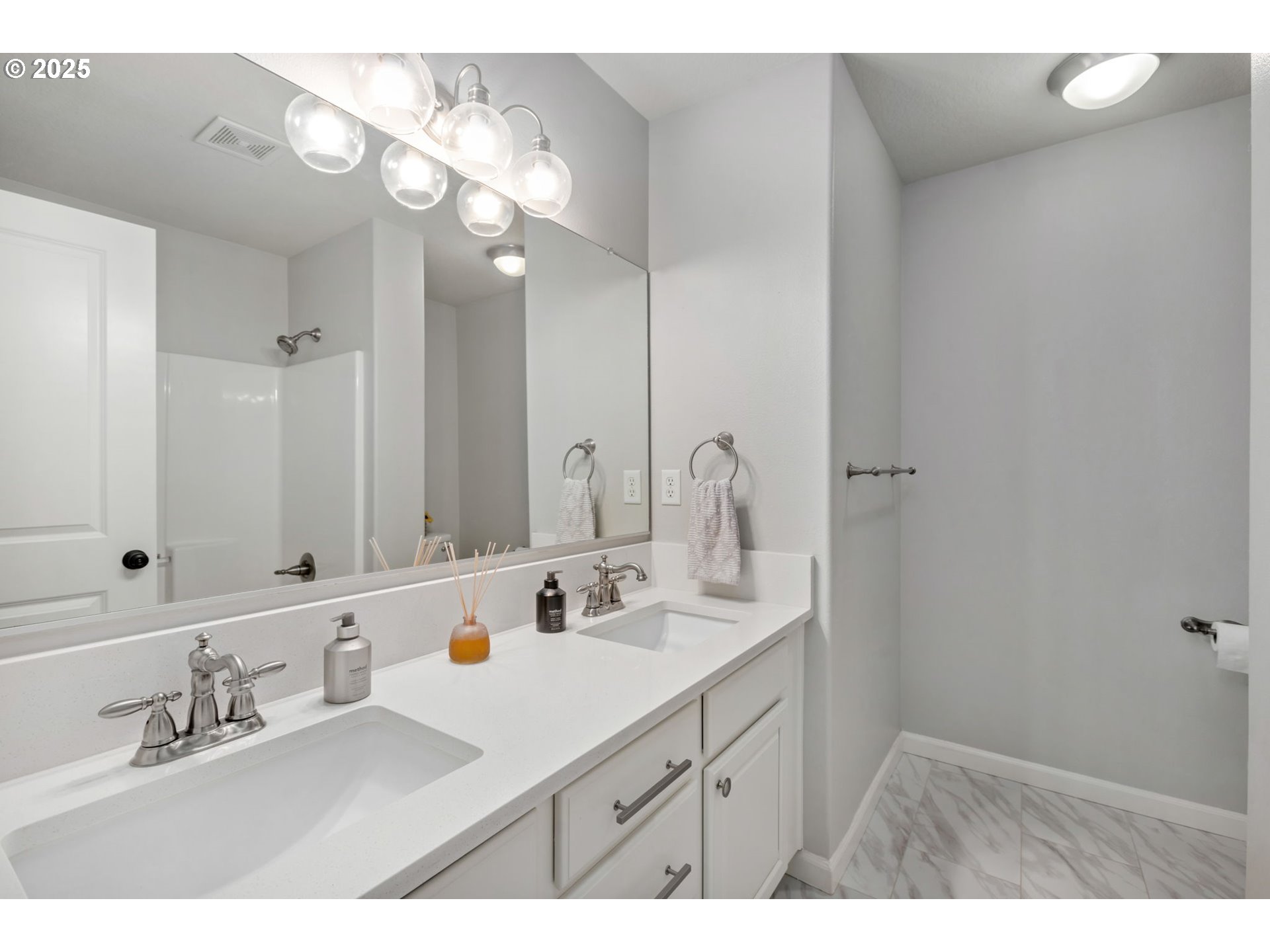 15864 SE CHELSEA MORNING DR