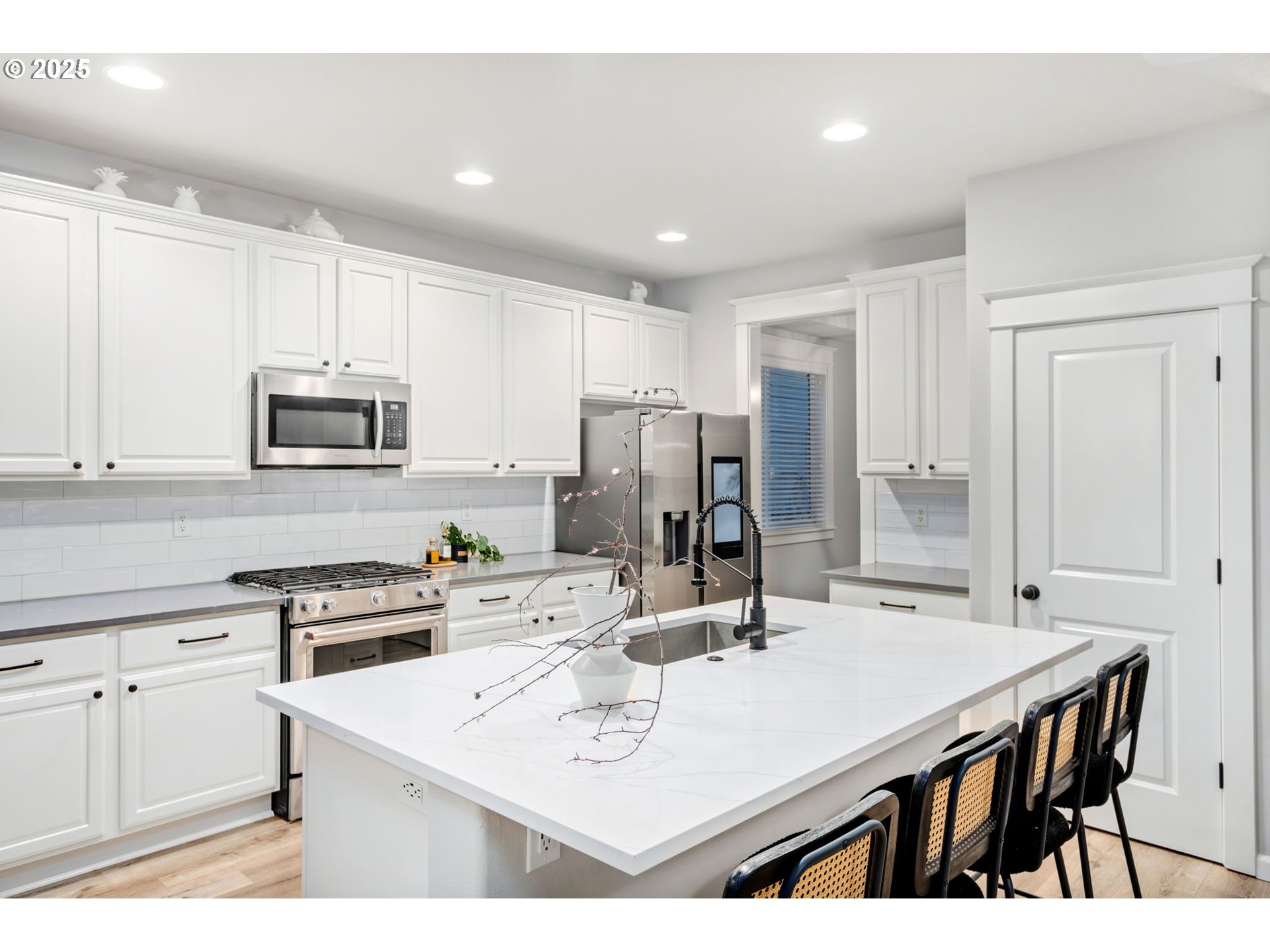 15864 SE CHELSEA MORNING DR