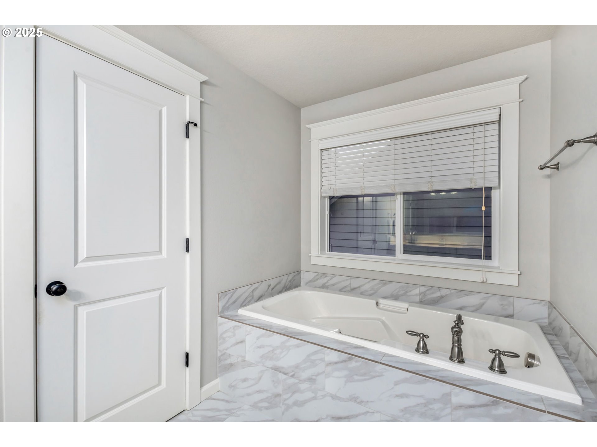 15864 SE CHELSEA MORNING DR