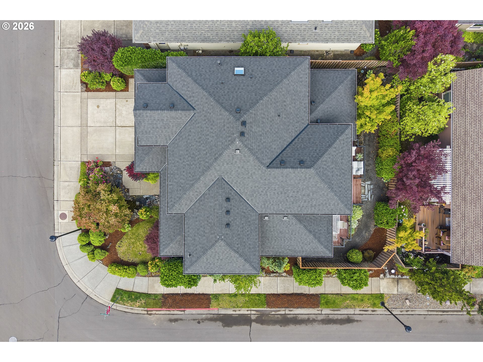 3088 N HOLLADAY DR