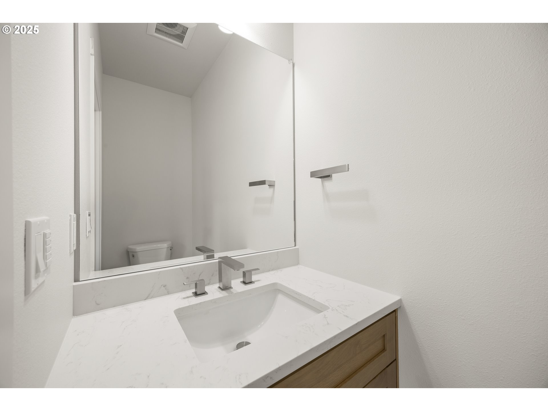 5868 N MISSOURI AVE 5