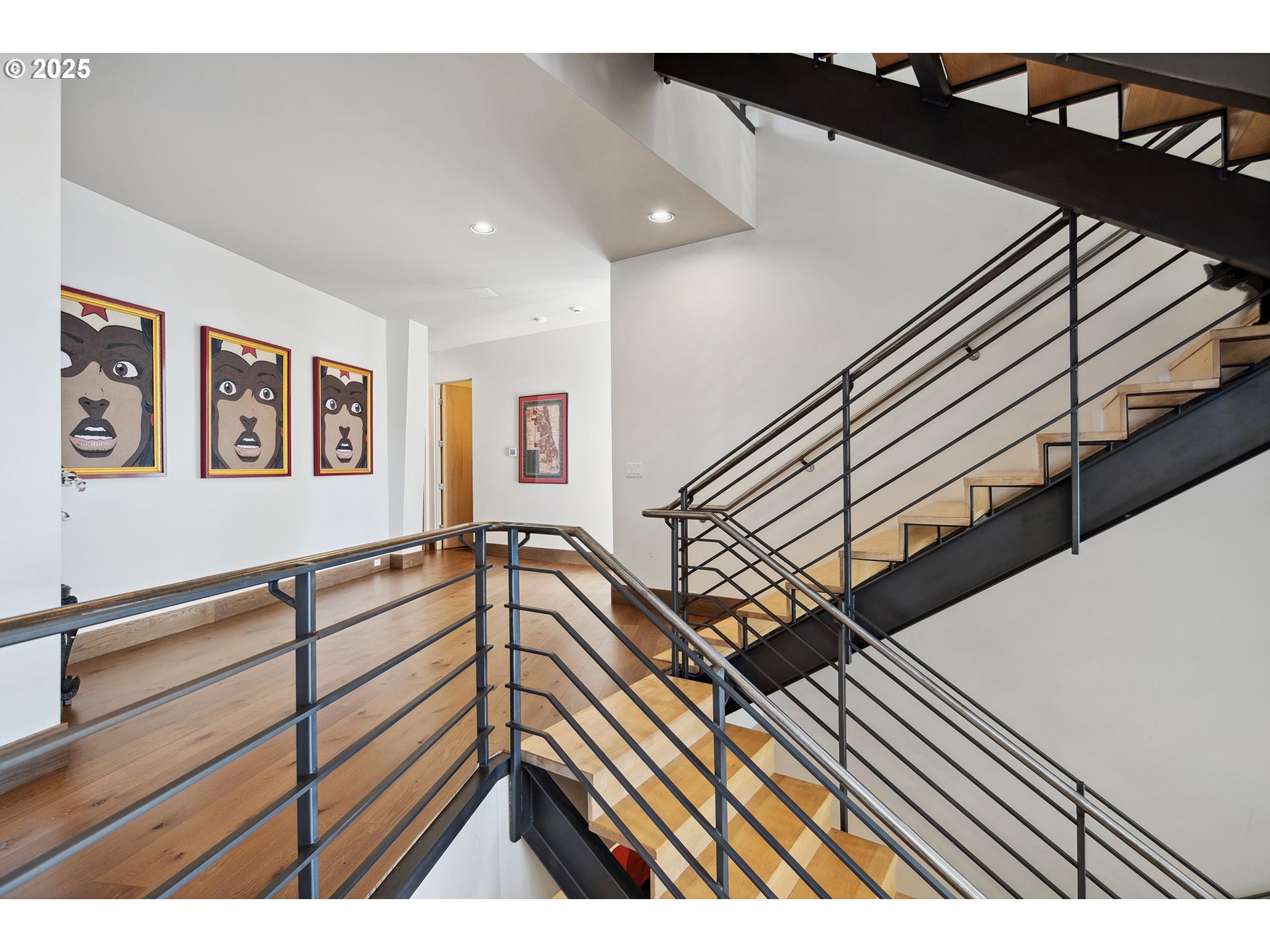 5525 SW WOODS CT