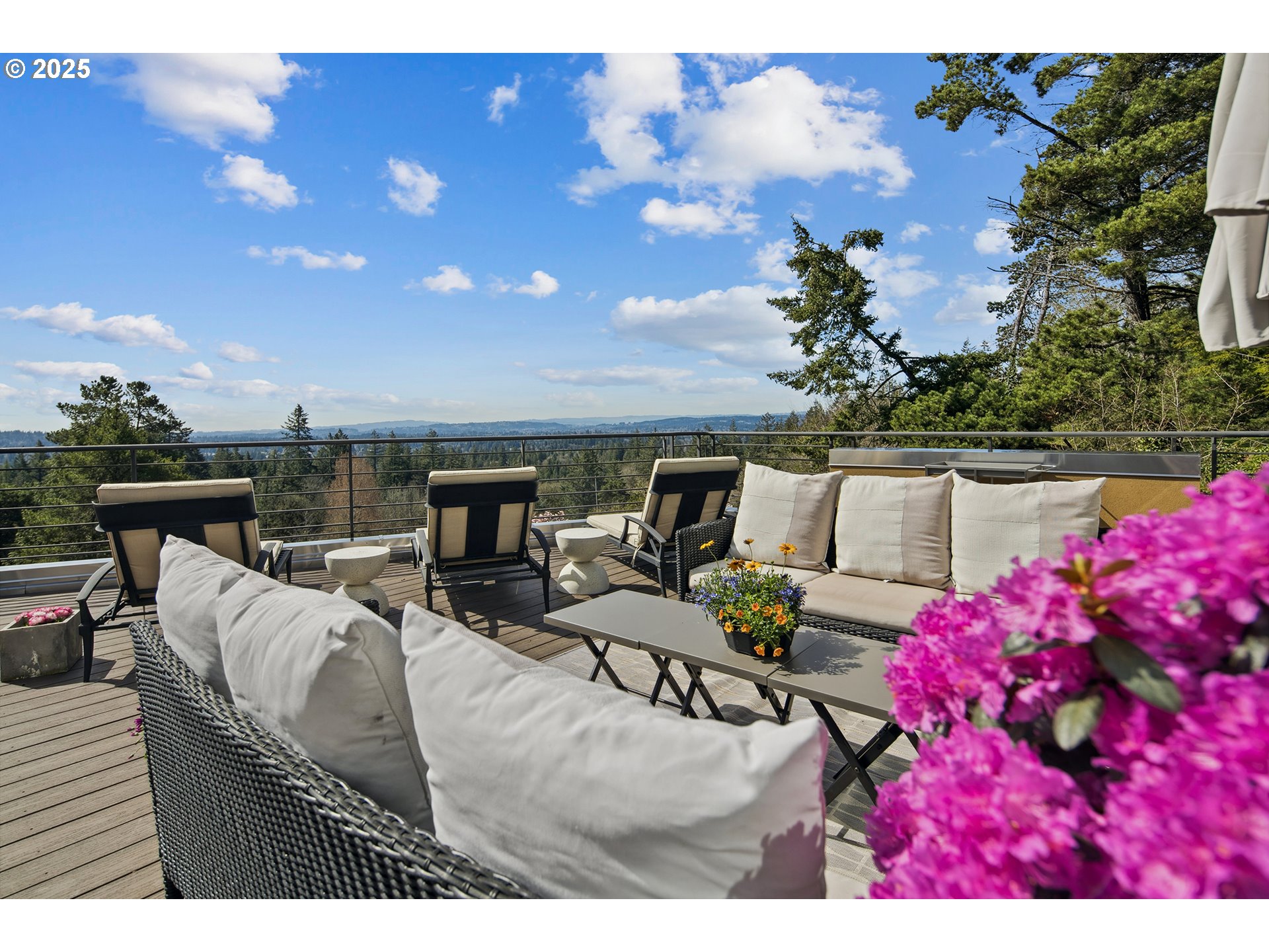 5525 SW WOODS CT
