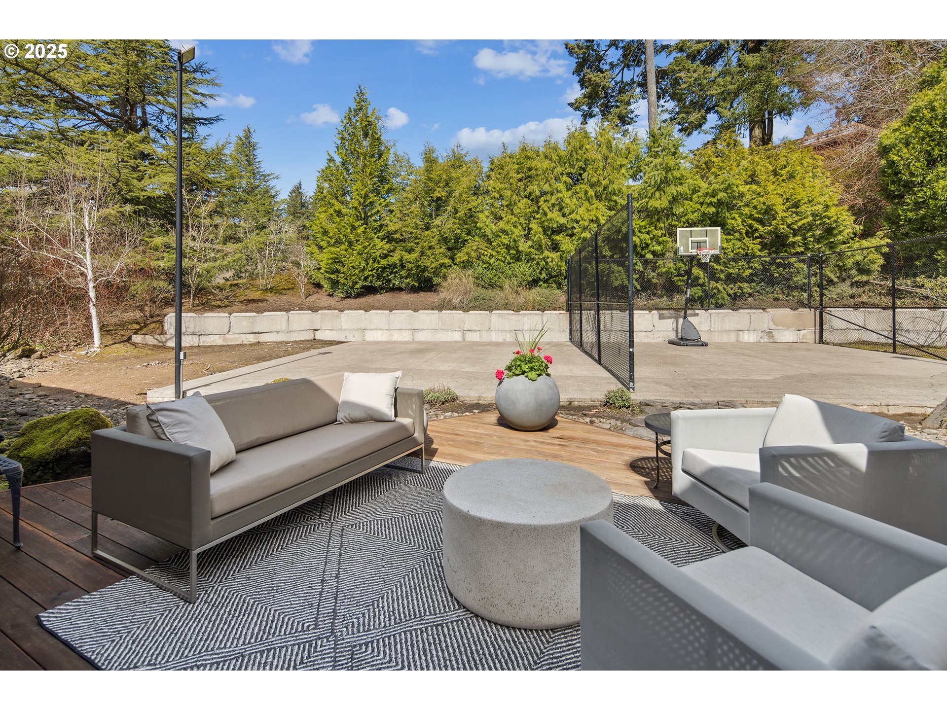 5525 SW WOODS CT