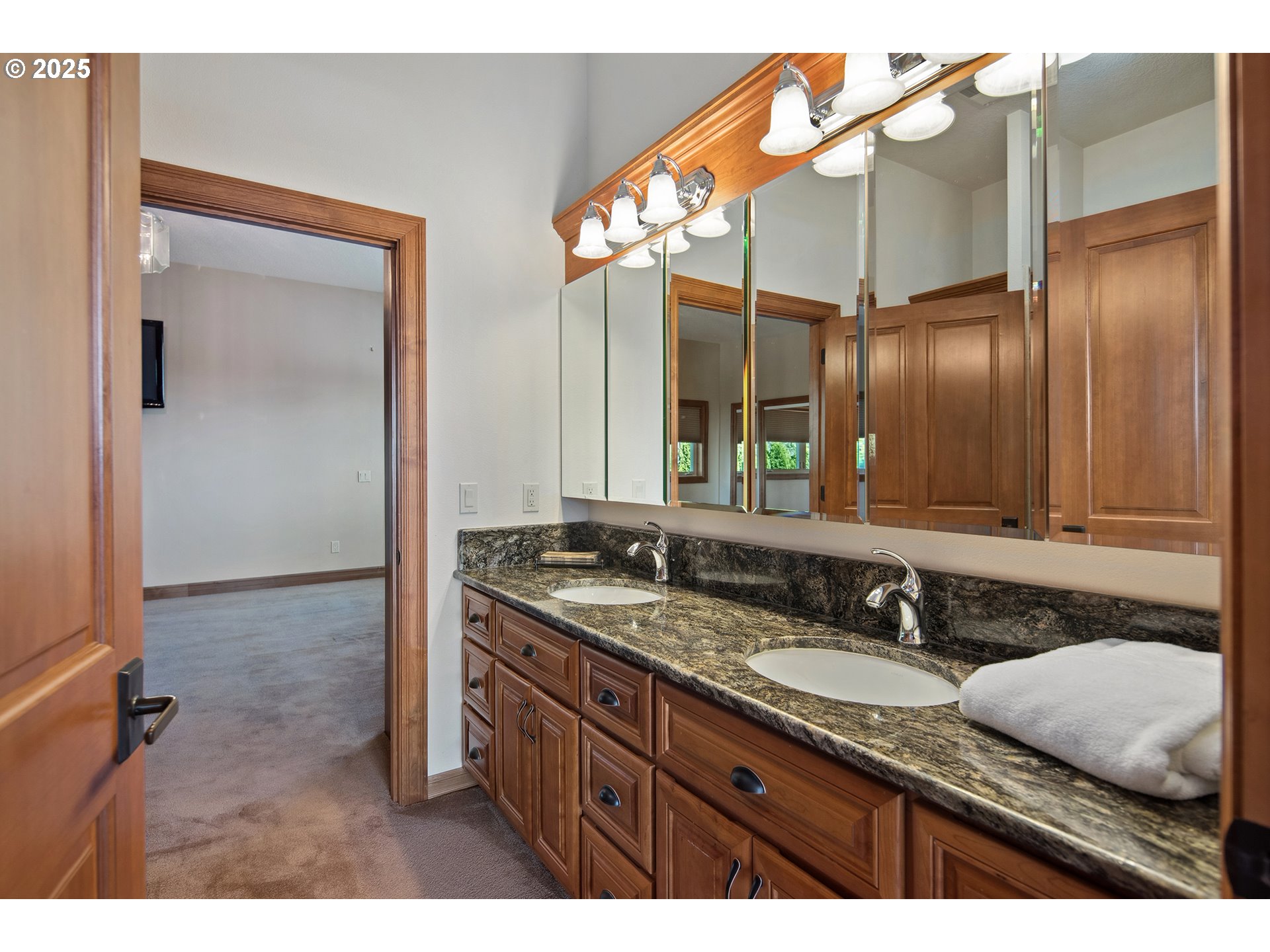 10801 SE RIDGEWAY DR