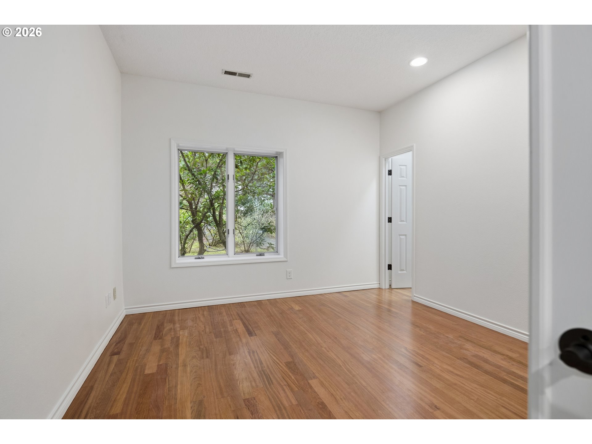 1140 SW FAIRFAX PL