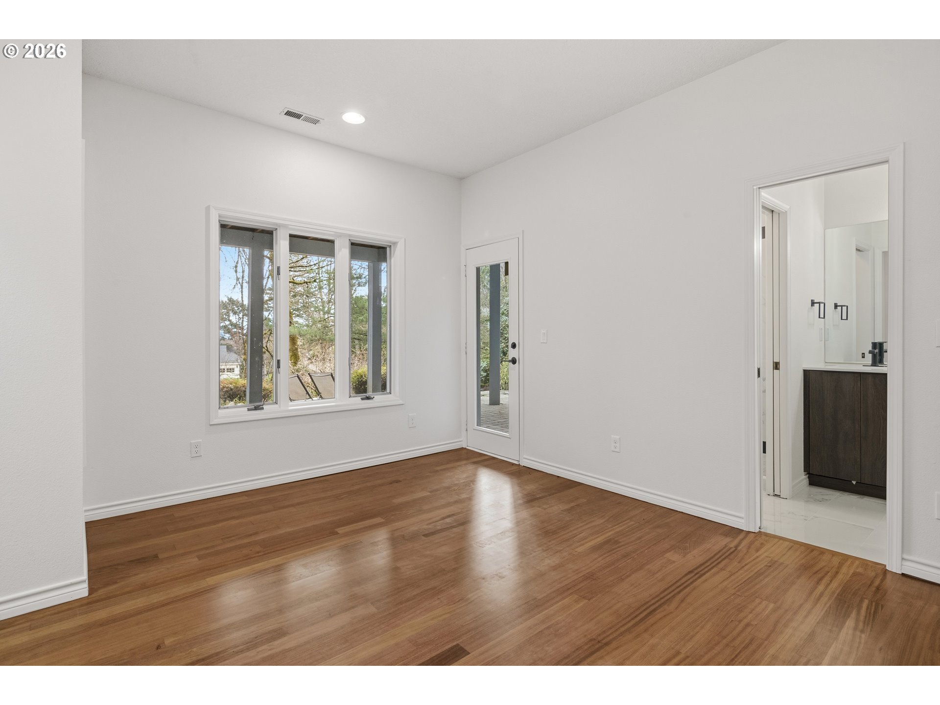 1140 SW FAIRFAX PL
