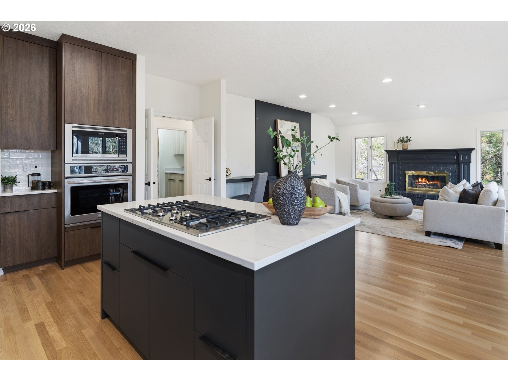 1140 SW FAIRFAX PL