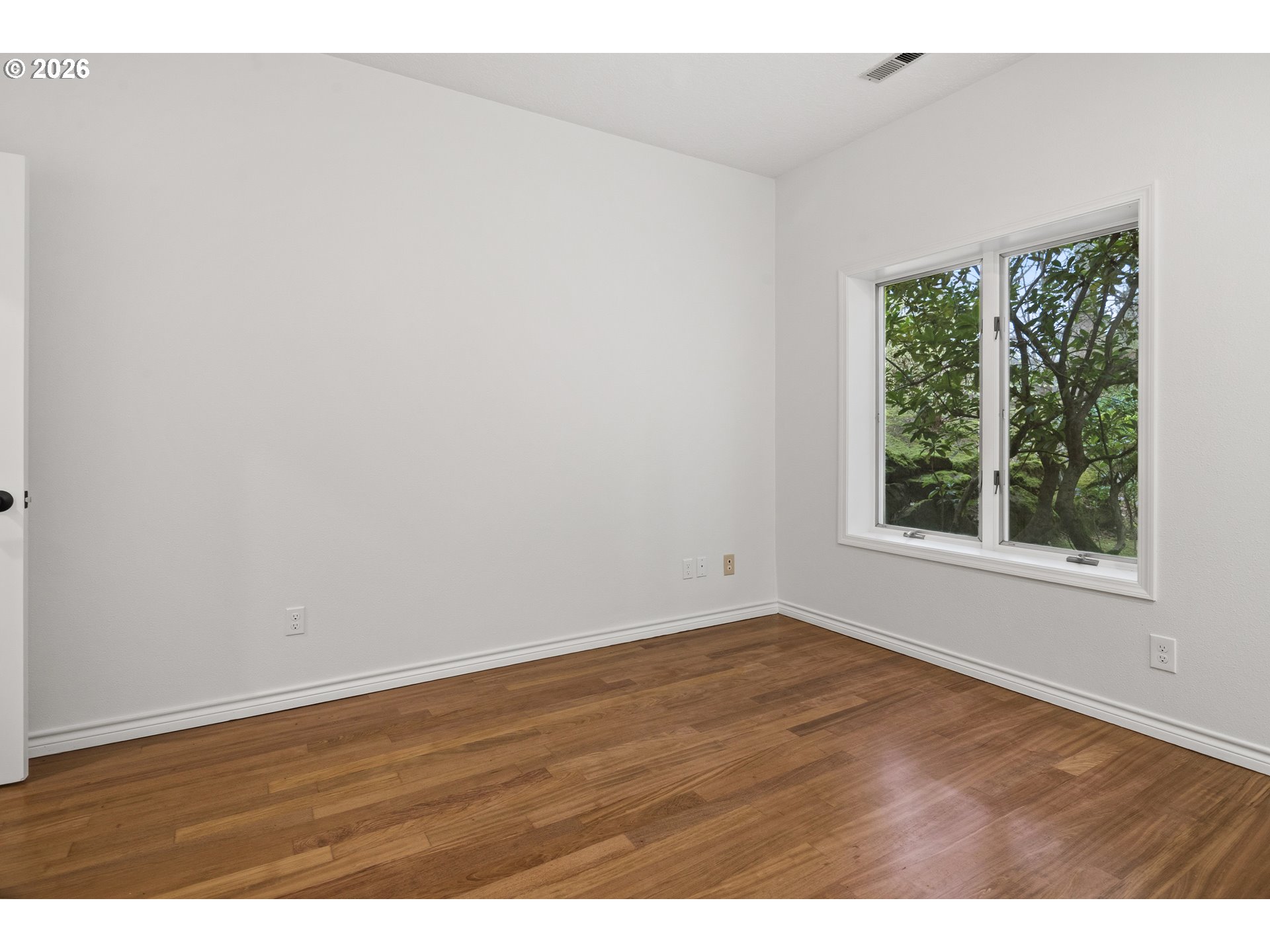 1140 SW FAIRFAX PL