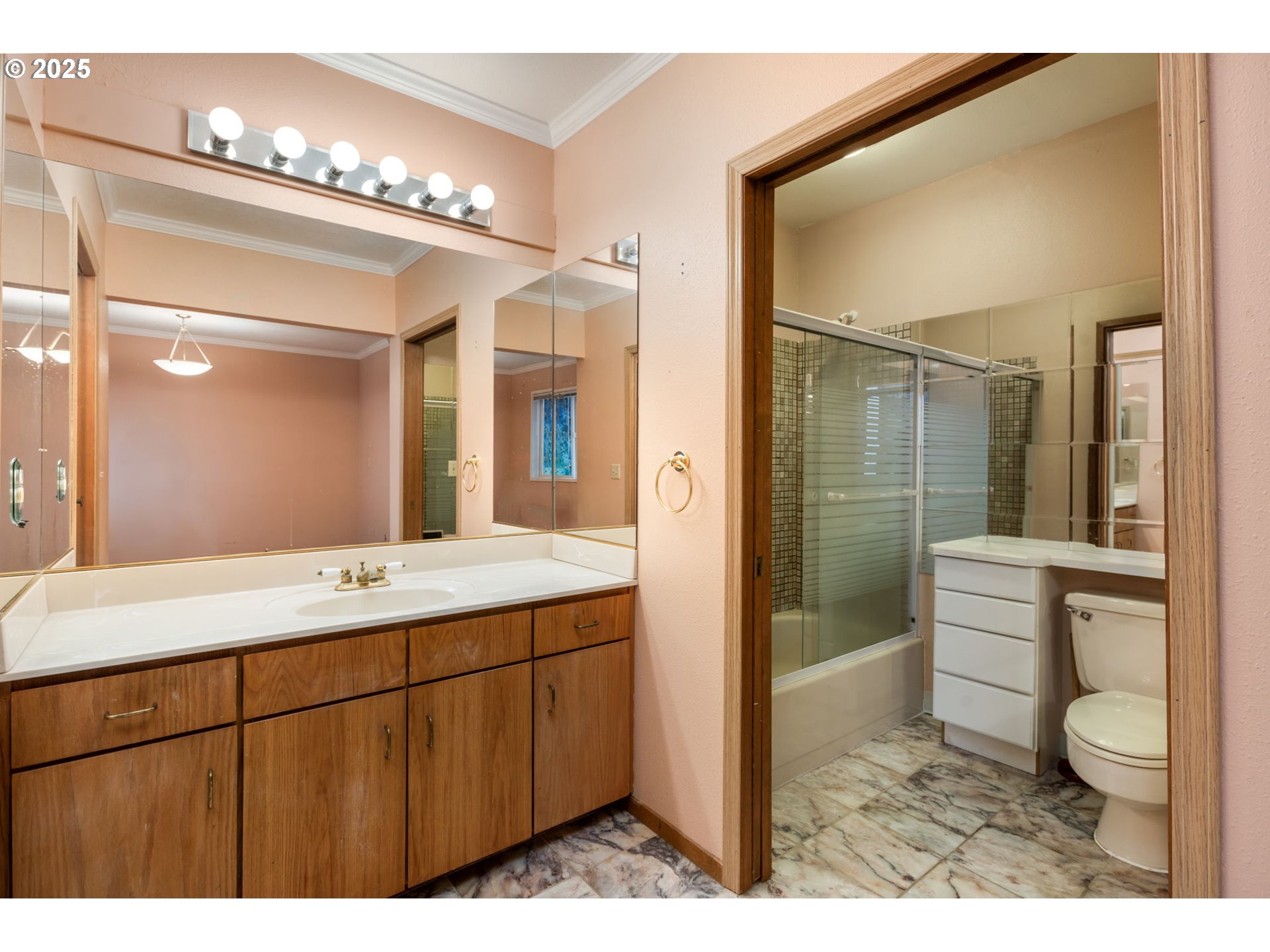 48 EAGLE CREST DR 4C