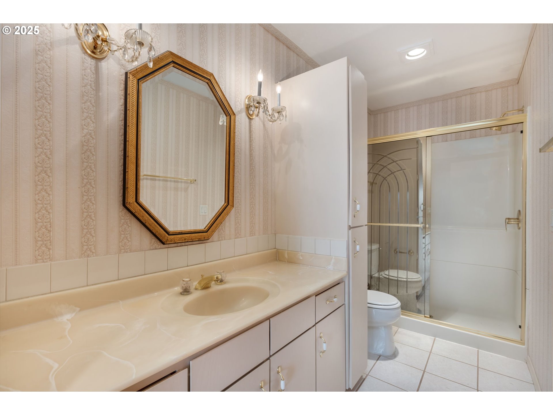 48 EAGLE CREST DR 4C