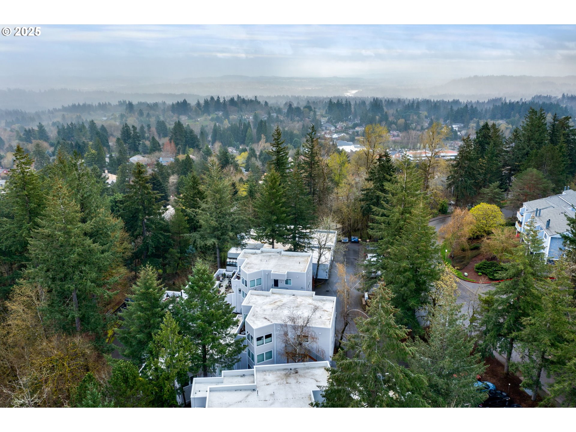 48 EAGLE CREST DR 4C