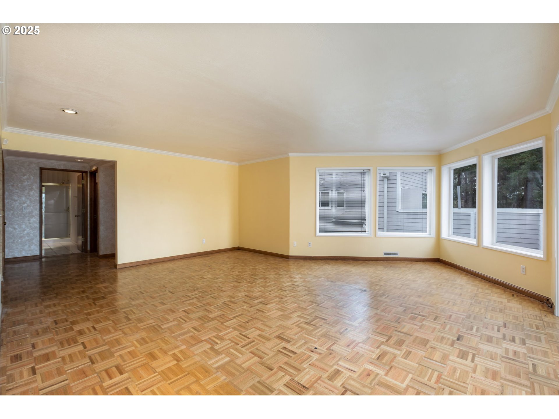 48 EAGLE CREST DR 4C