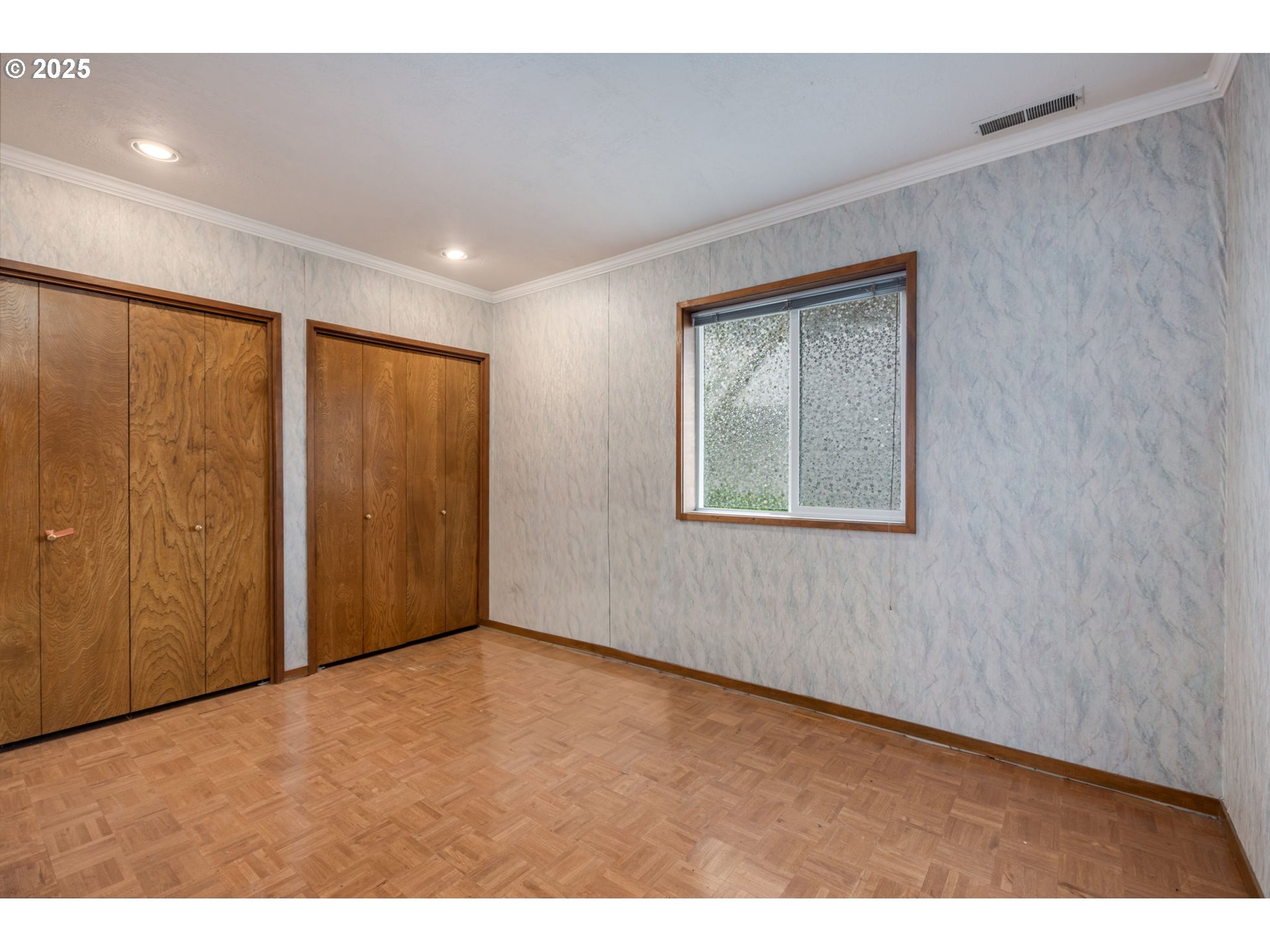 48 EAGLE CREST DR 4C