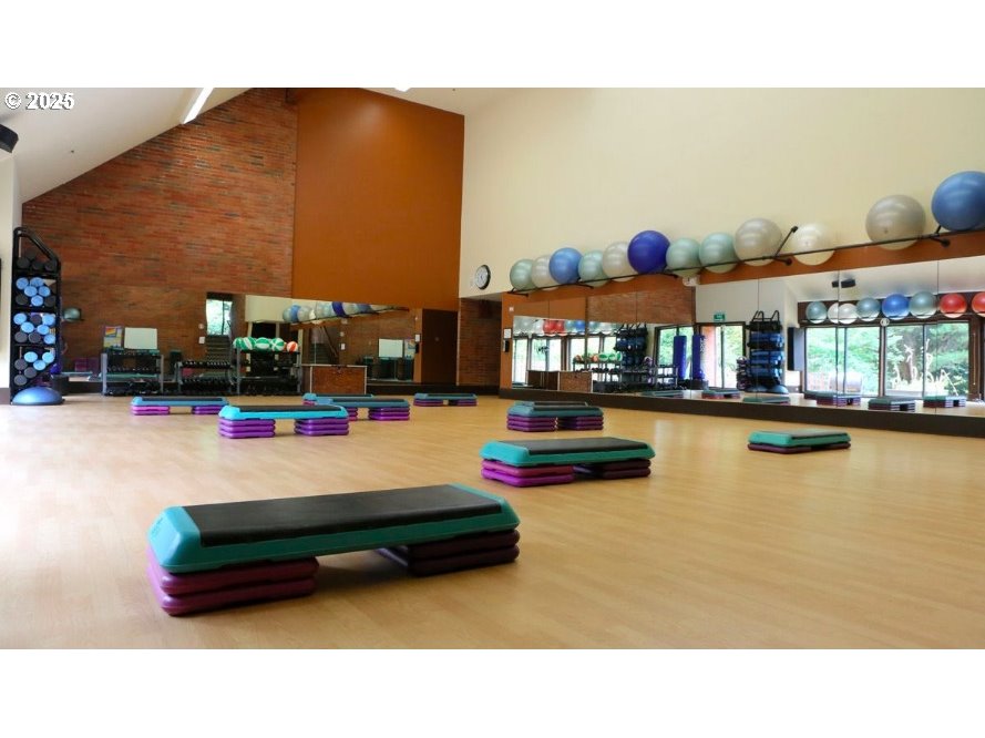 48 EAGLE CREST DR 4C