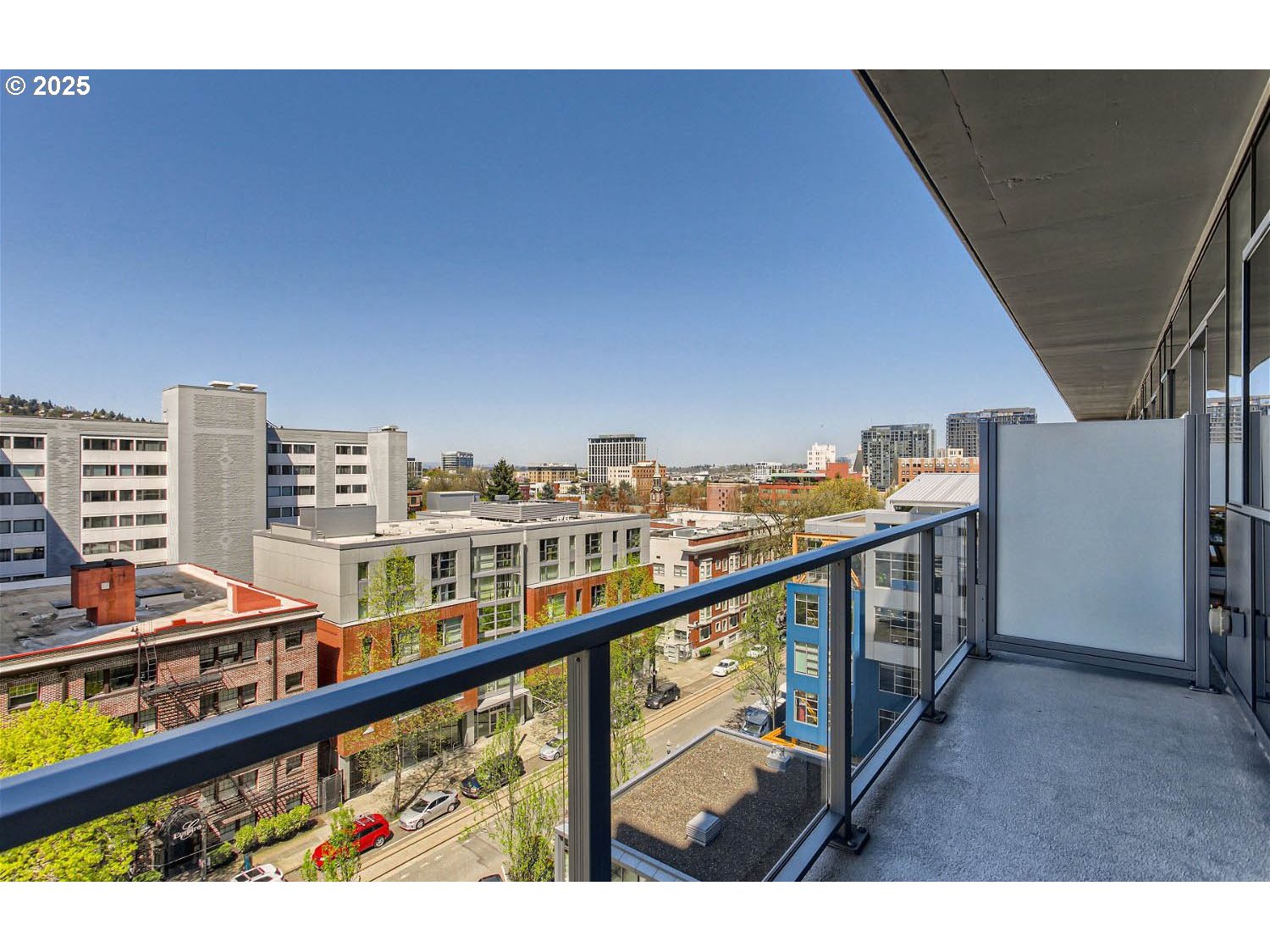 1221 SW 10TH AVE 809