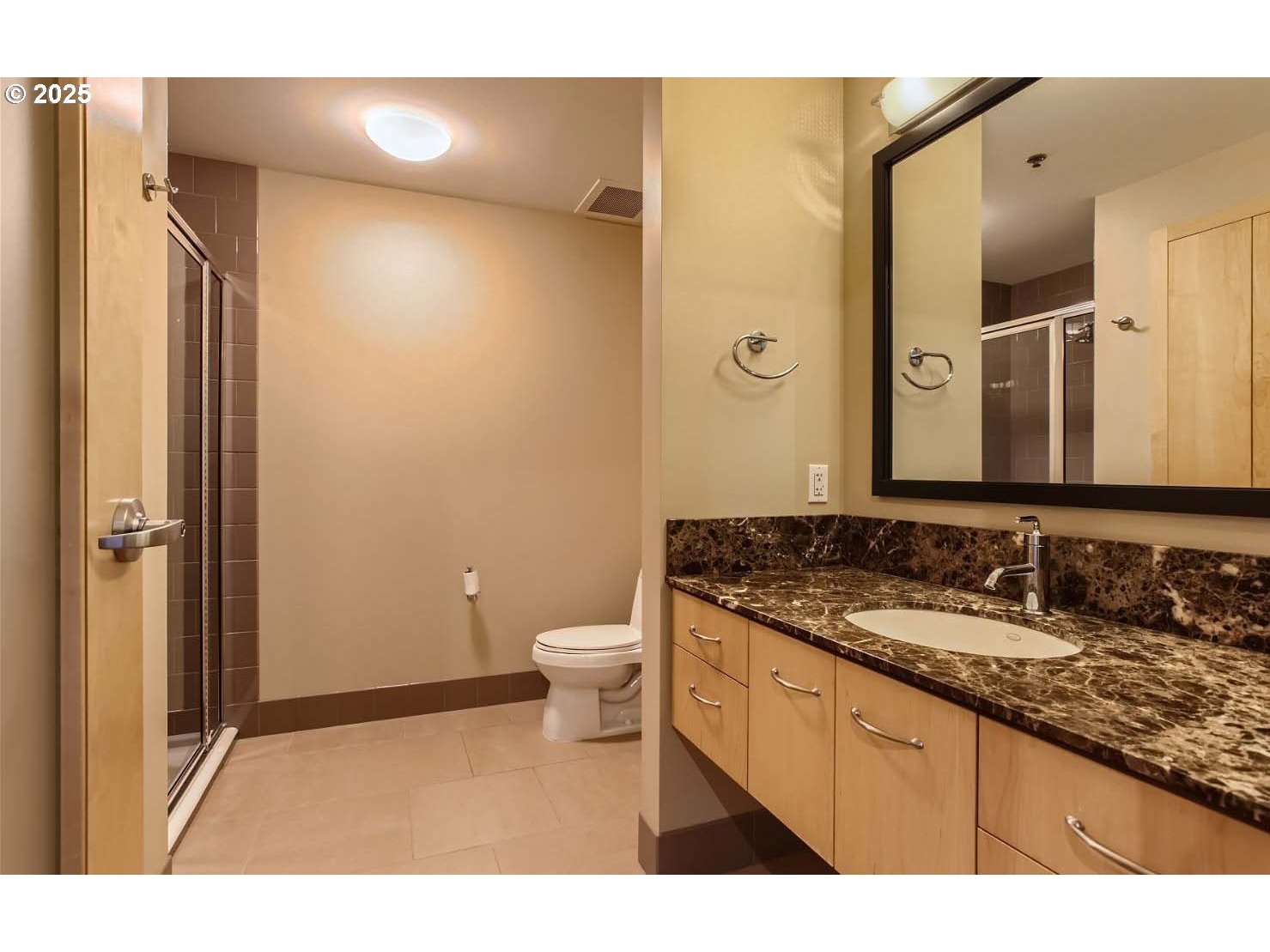 1221 SW 10TH AVE 809