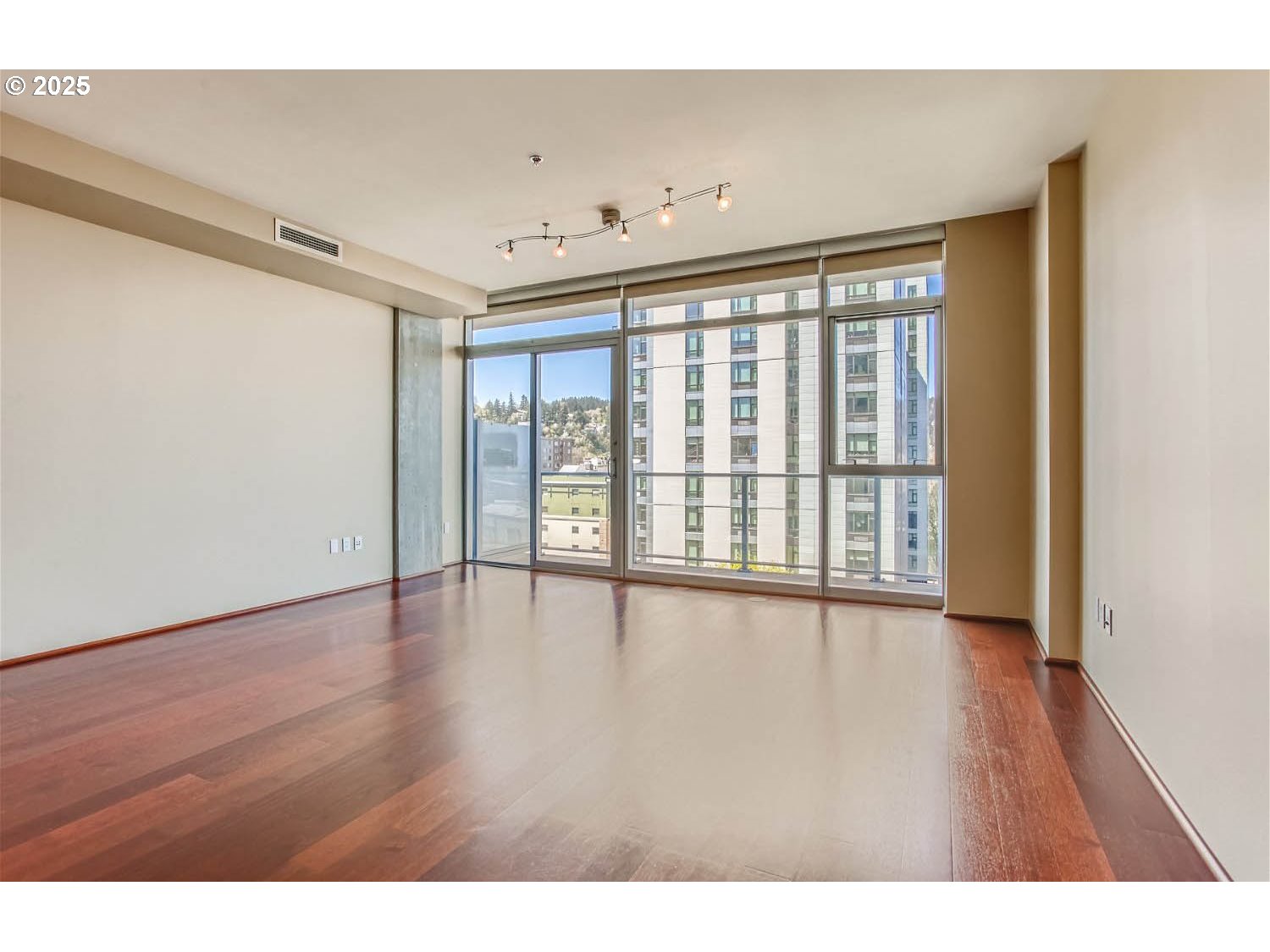 1221 SW 10TH AVE 809