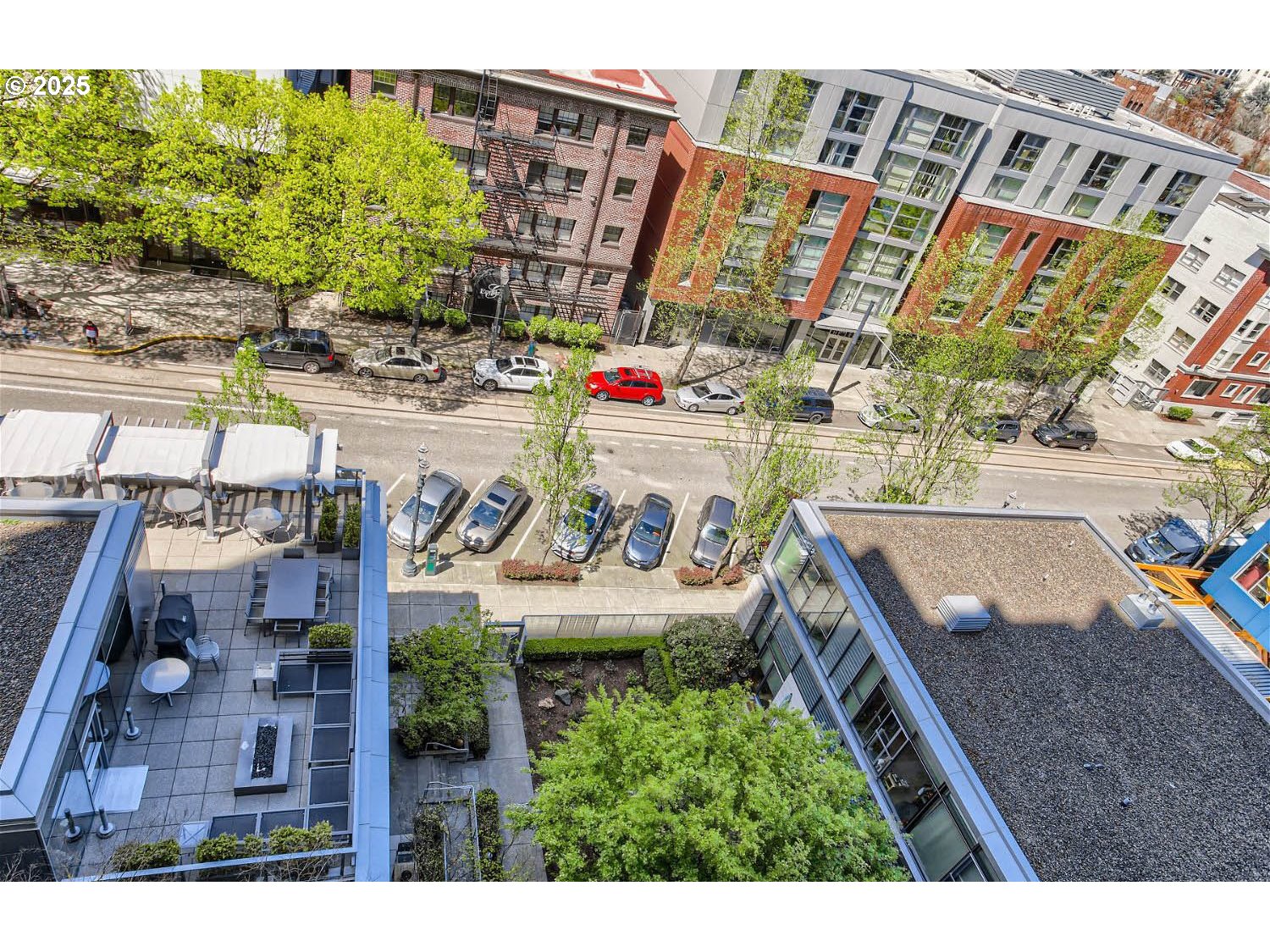 1221 SW 10TH AVE 809