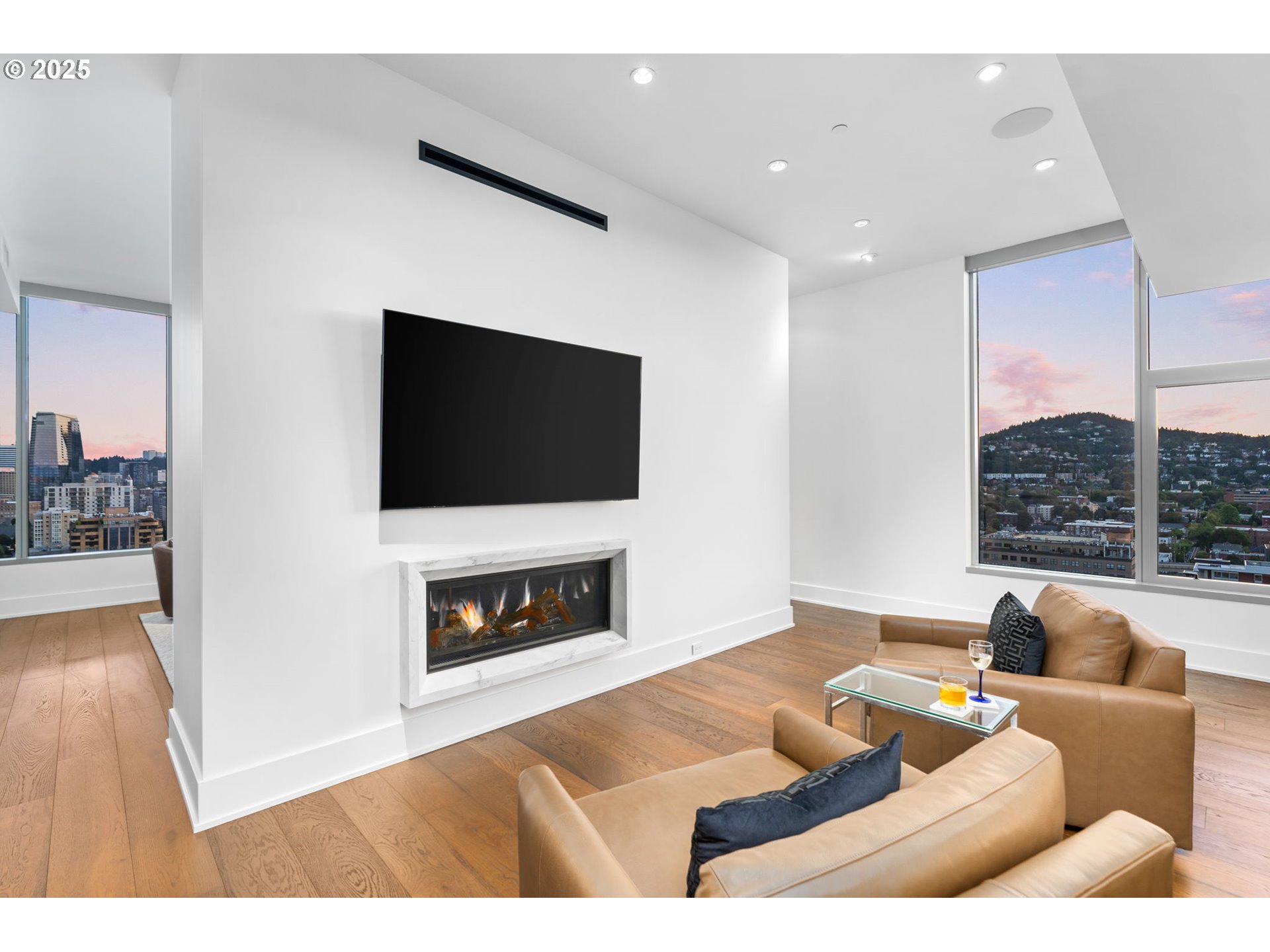 1001 NW LOVEJOY ST PH-3