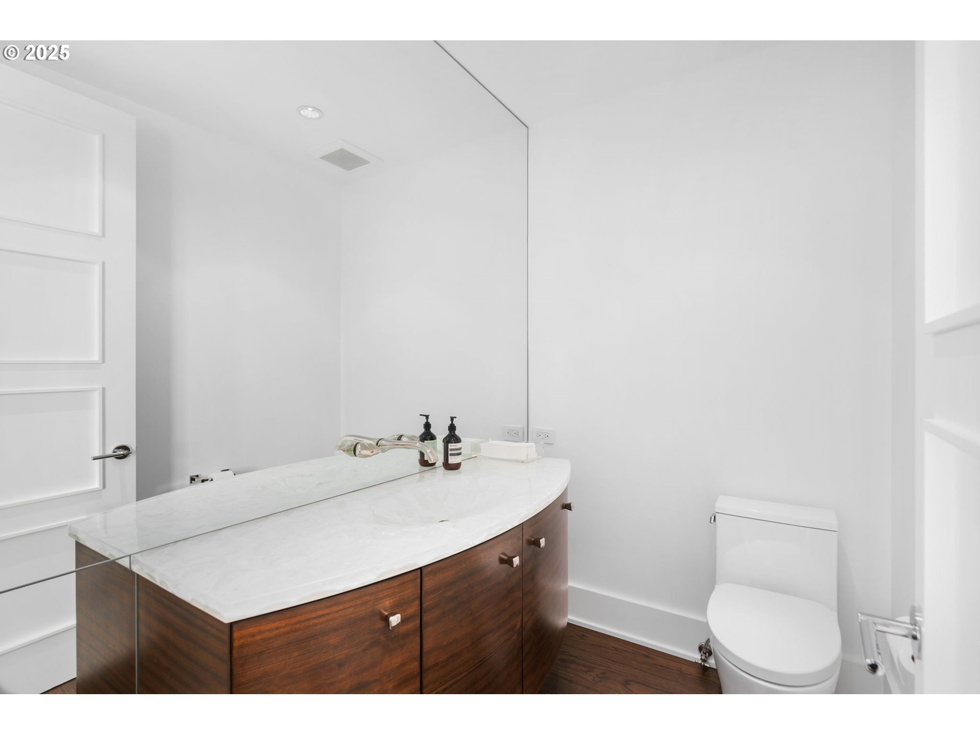 1001 NW LOVEJOY ST PH-3