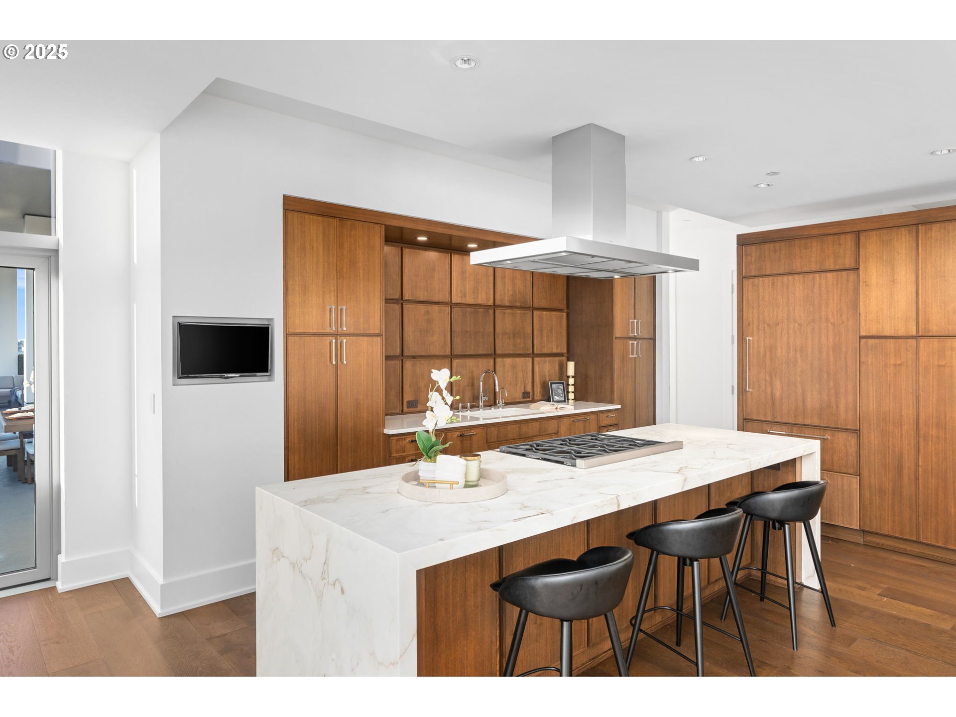 1001 NW LOVEJOY ST PH-3