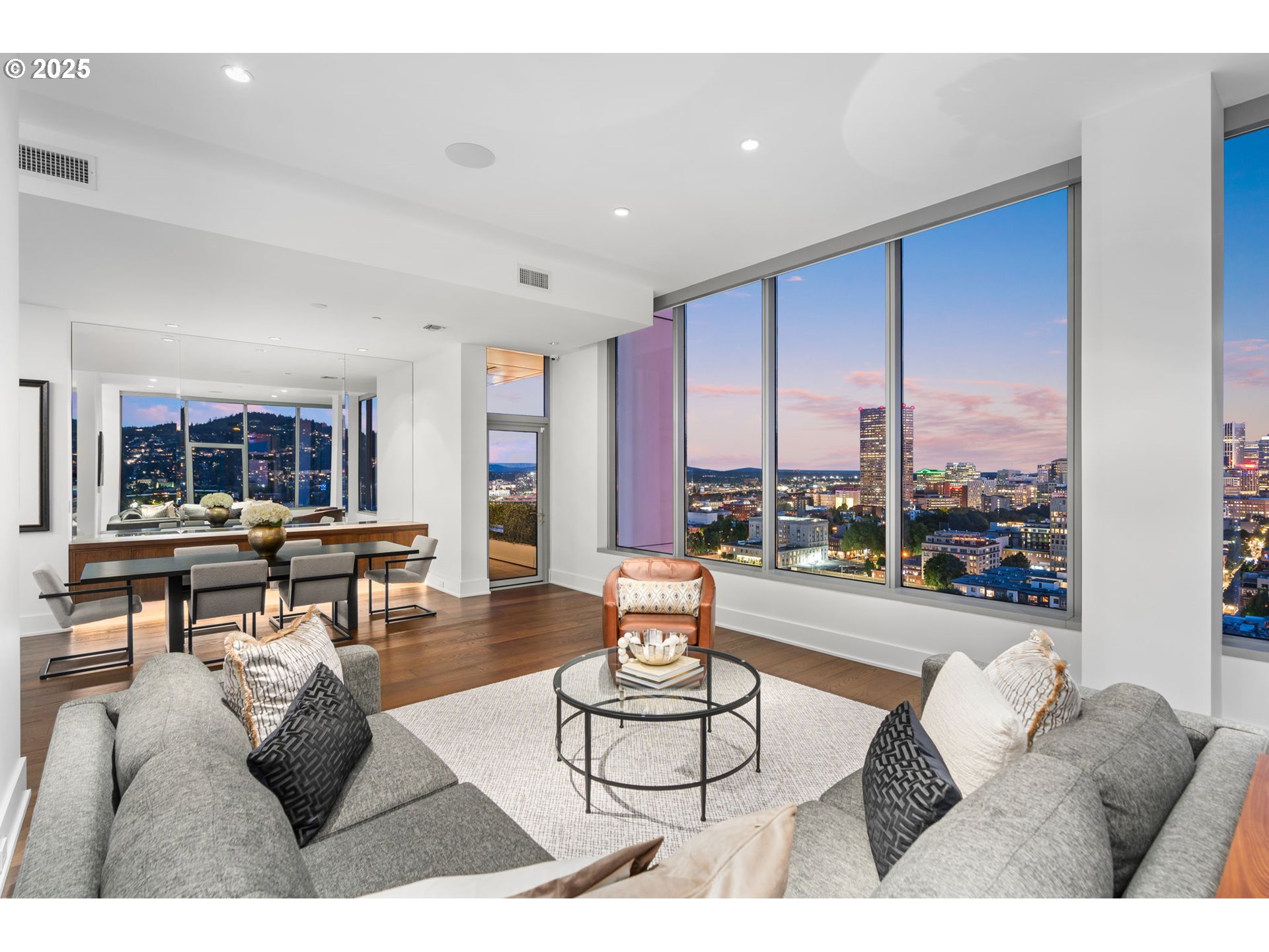 1001 NW LOVEJOY ST PH-3